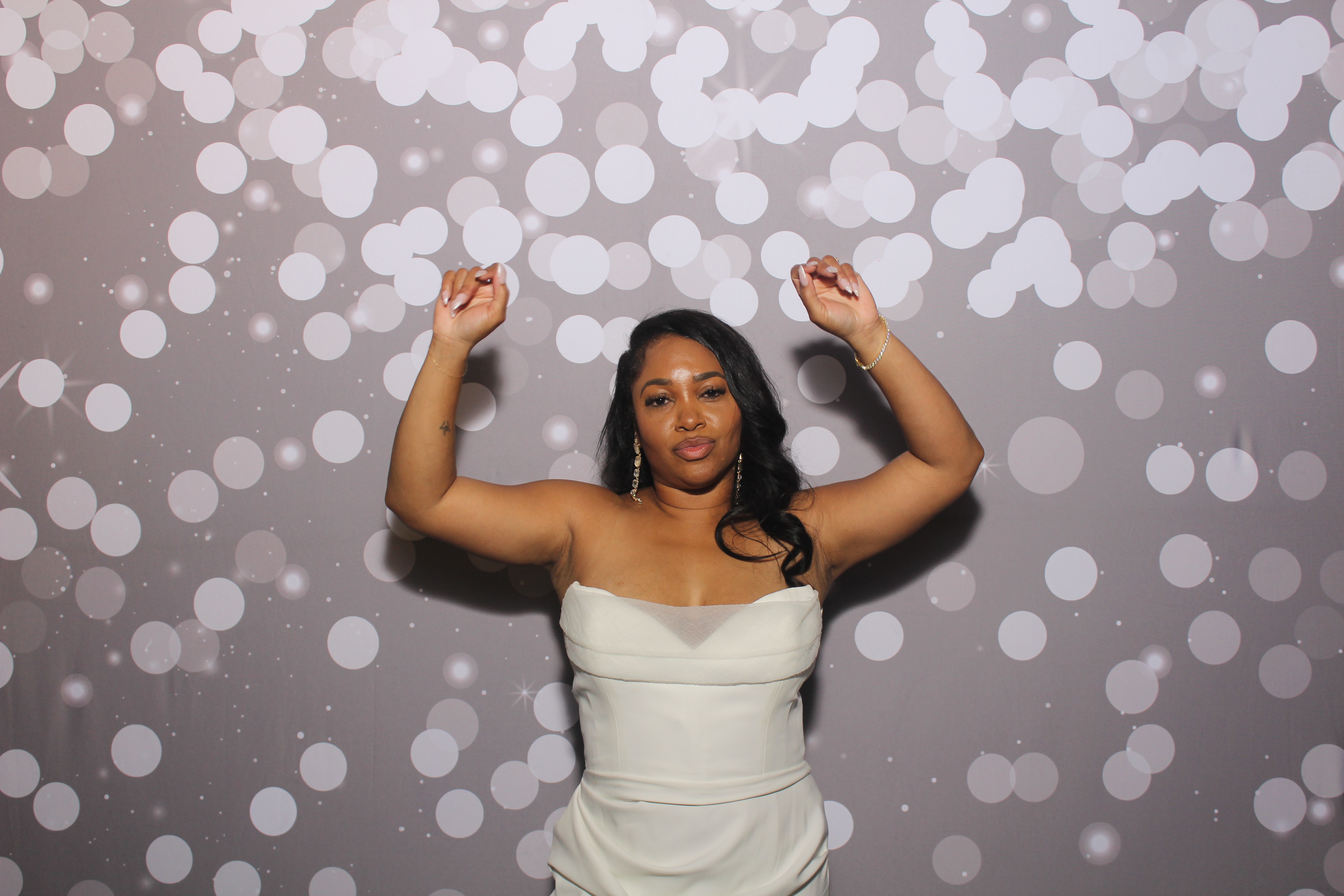 Powell Wedding 2025 | View more photos from the event at gallery.photoboothcincy.com/u/PhotoBoothCincy/Powell-Wedding-2025