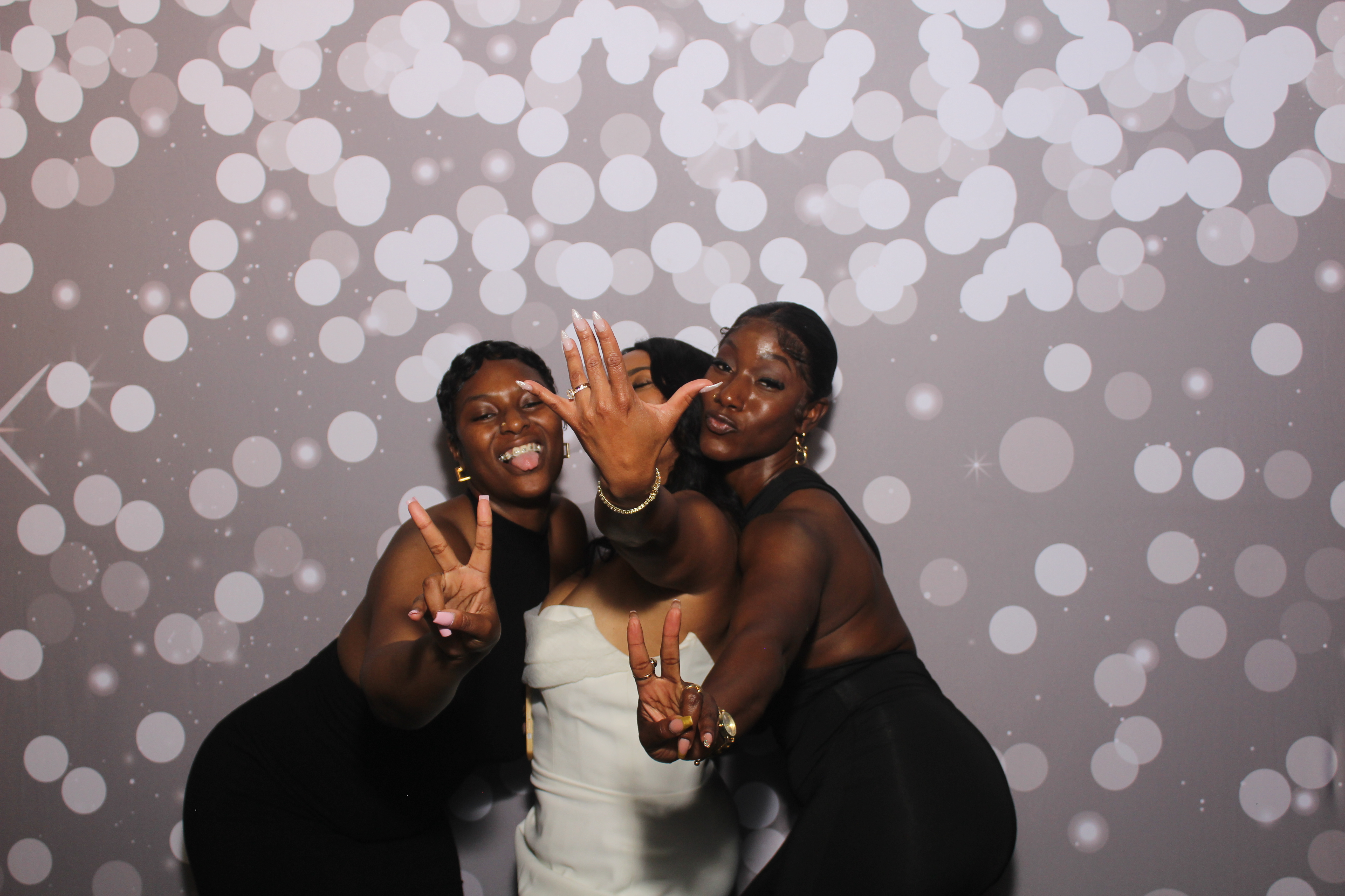 Powell Wedding 2025 | View more photos from the event at gallery.photoboothcincy.com/u/PhotoBoothCincy/Powell-Wedding-2025