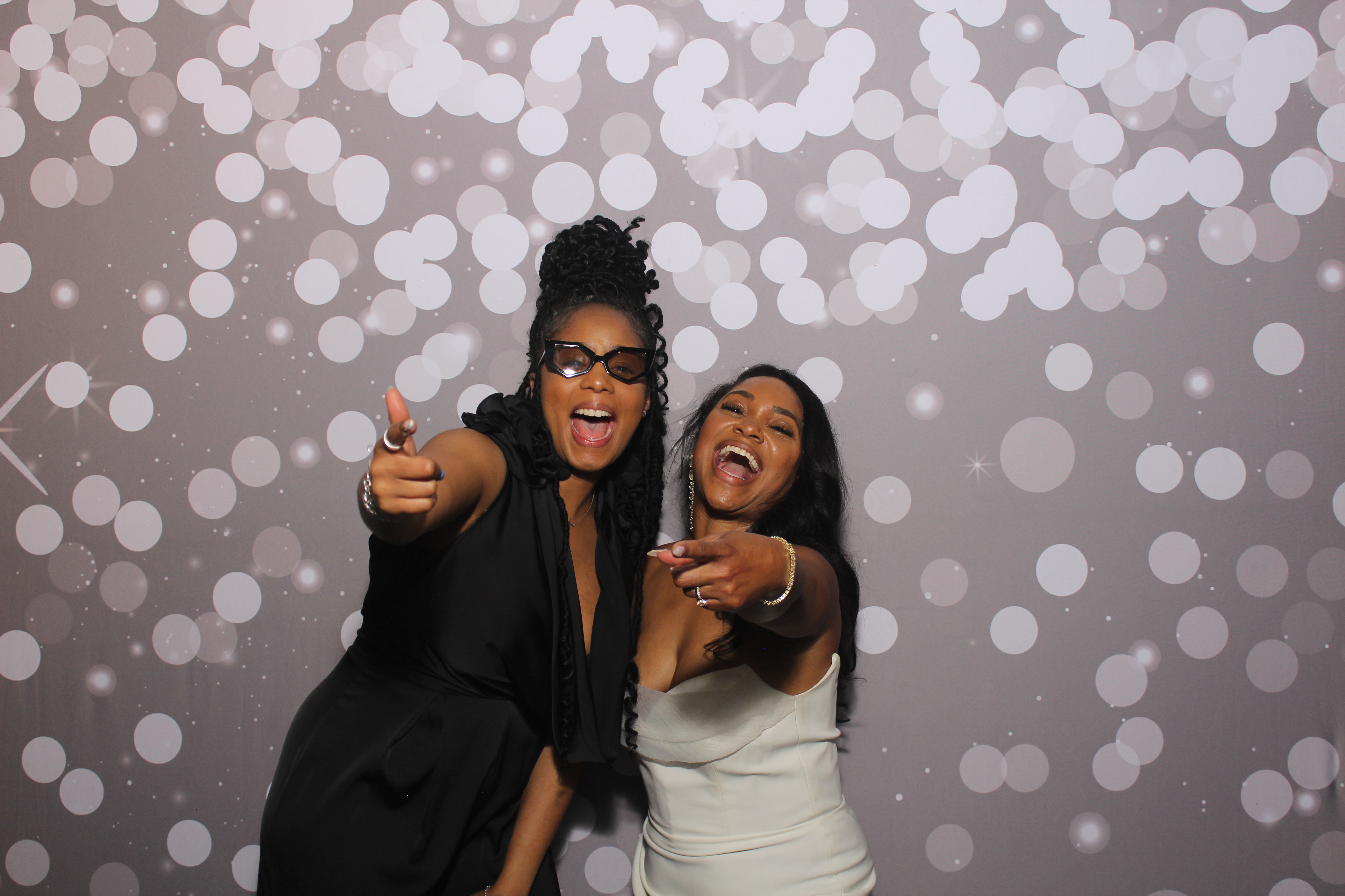 Powell Wedding 2025 | View more photos from the event at gallery.photoboothcincy.com/u/PhotoBoothCincy/Powell-Wedding-2025