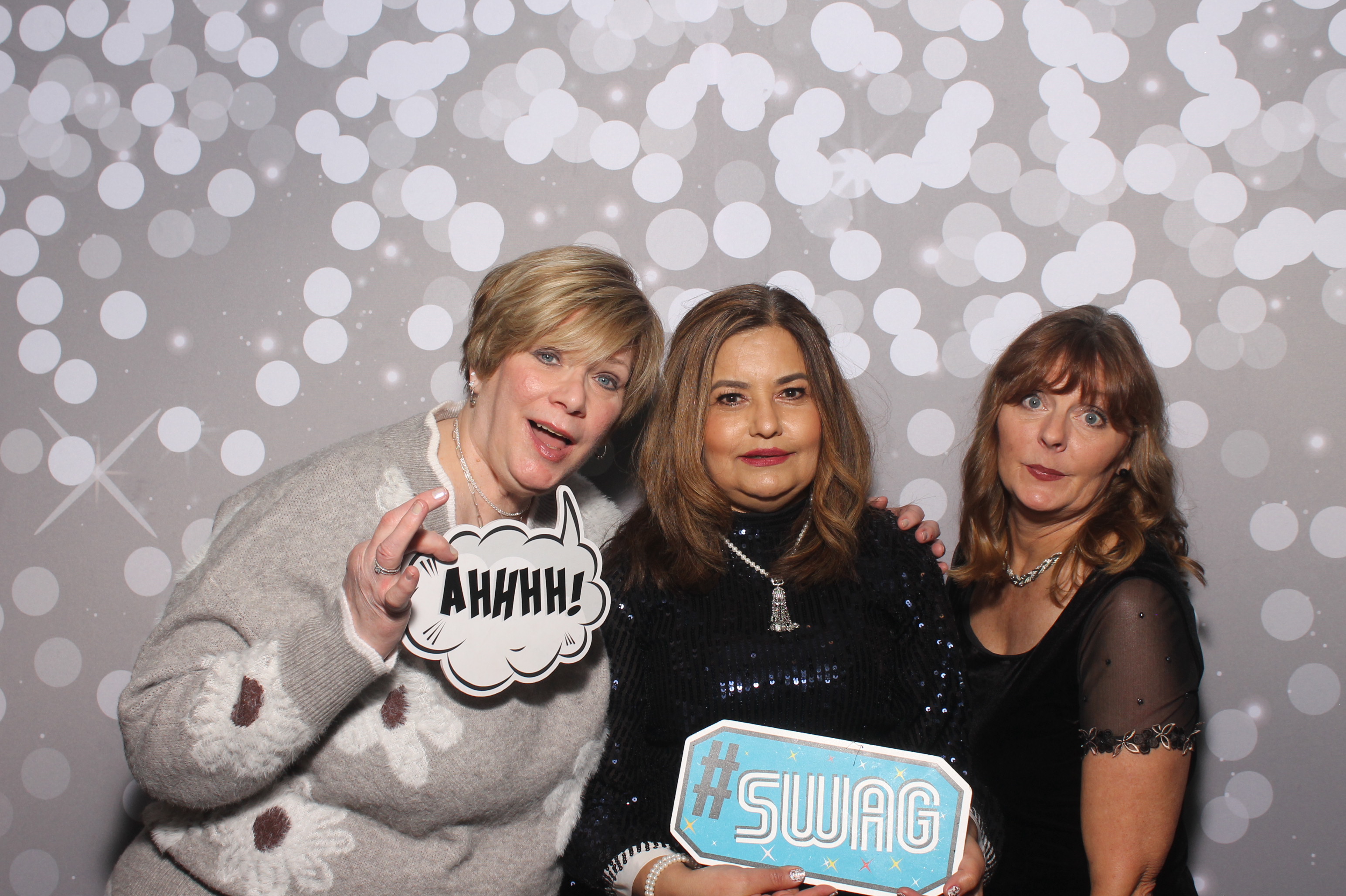 Protiviti Party | View more photos from the event at gallery.photoboothcincy.com/u/PhotoBoothCincy/Protiviti-Party