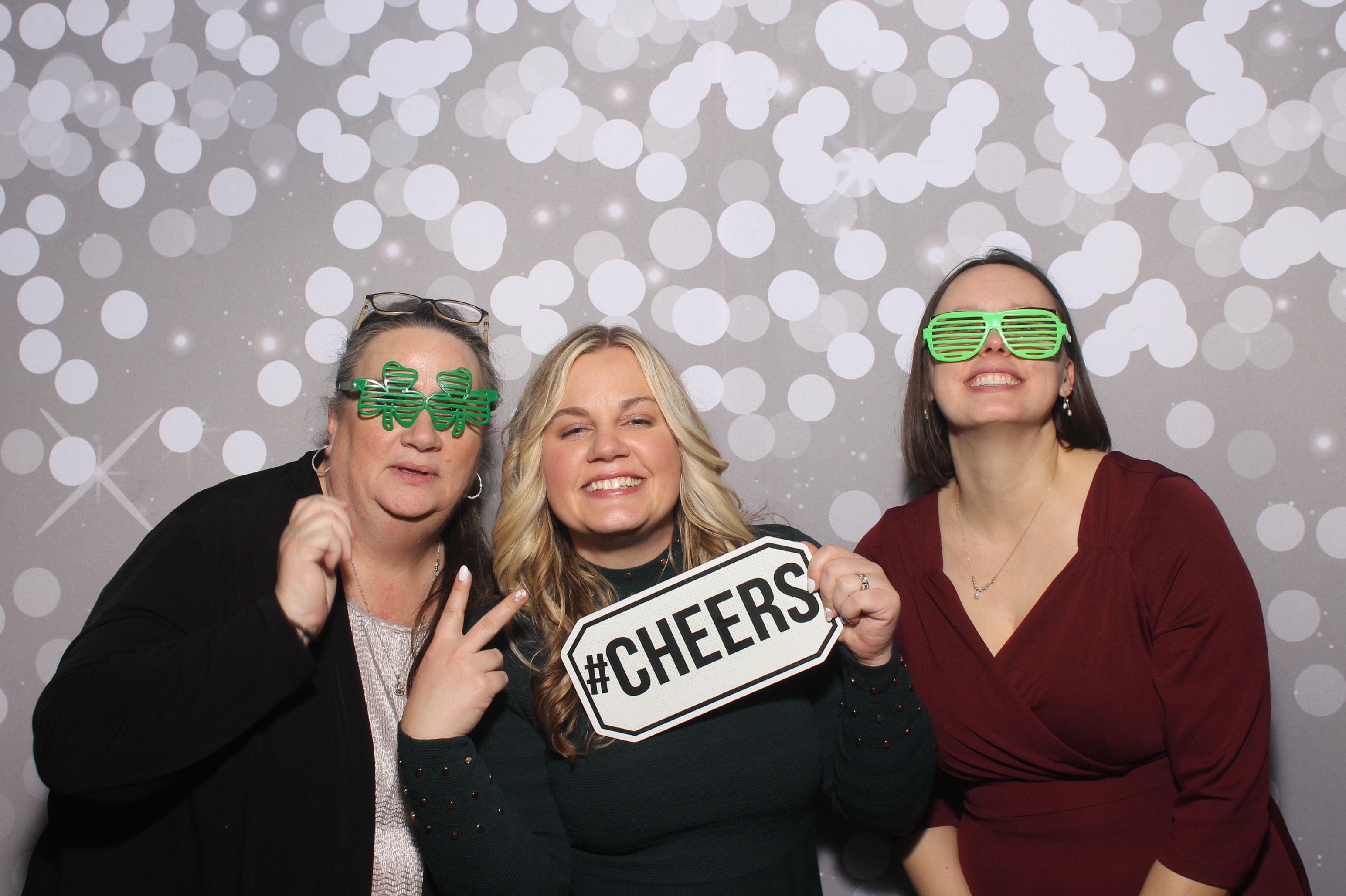 Protiviti Party | View more photos from the event at gallery.photoboothcincy.com/u/PhotoBoothCincy/Protiviti-Party