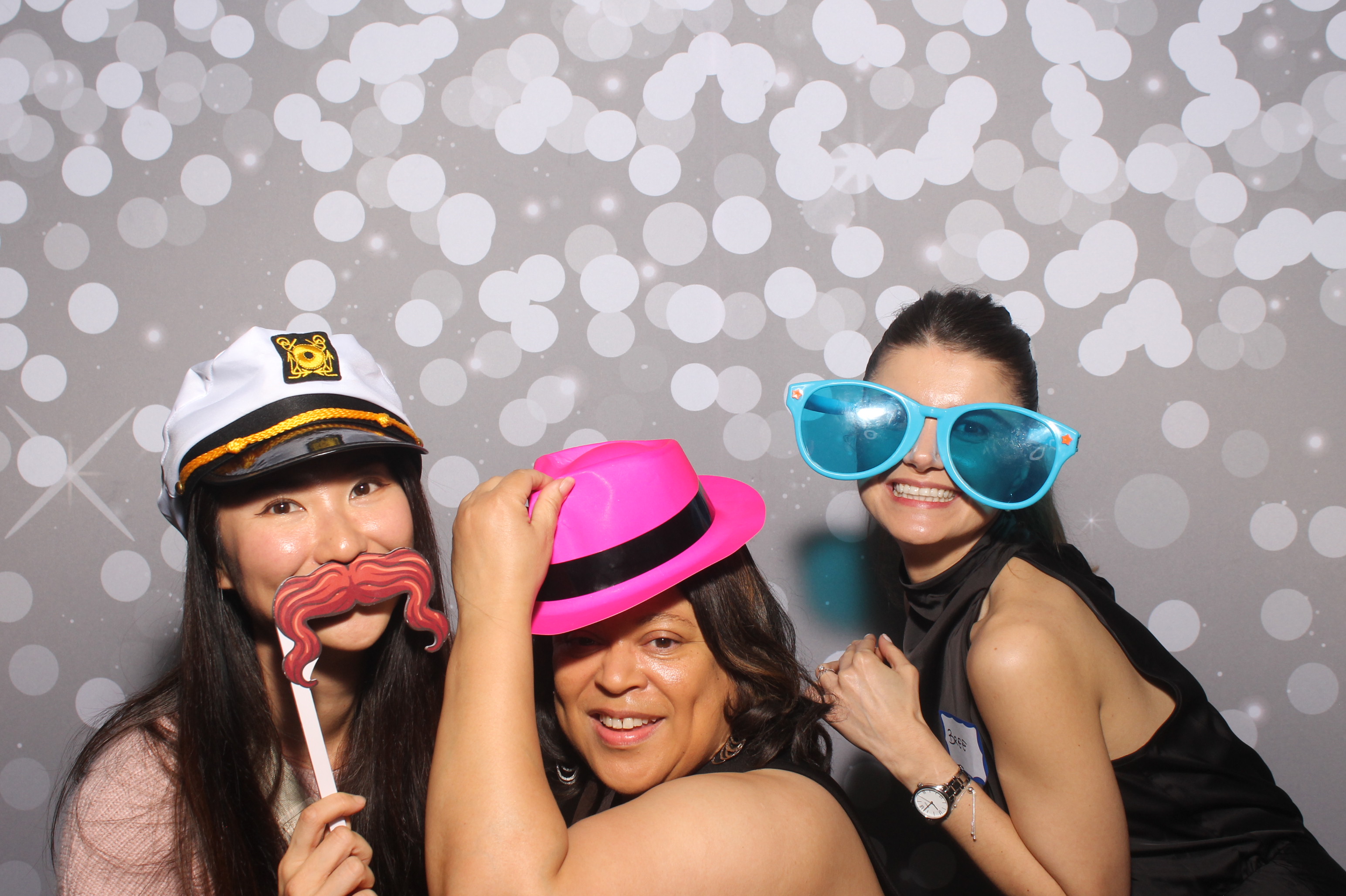 Protiviti Party | View more photos from the event at gallery.photoboothcincy.com/u/PhotoBoothCincy/Protiviti-Party