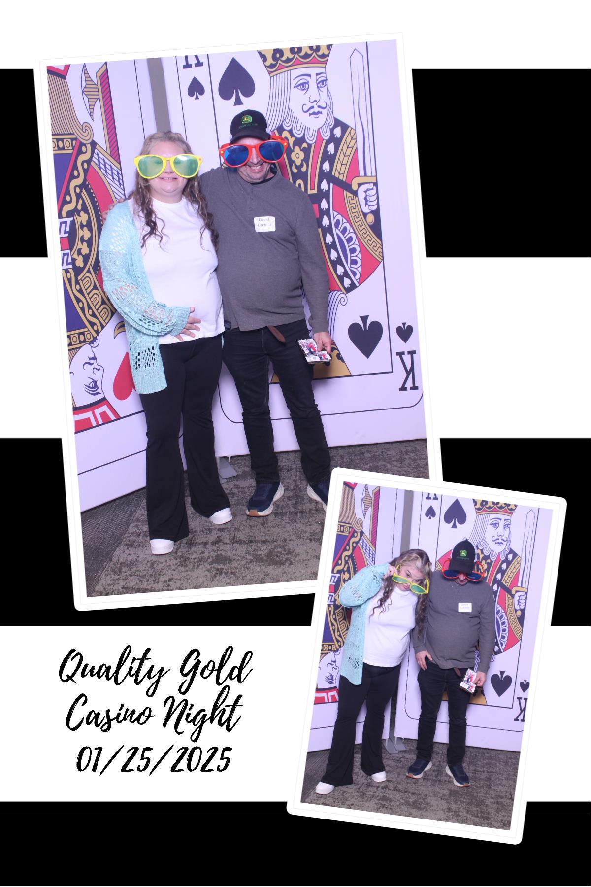 Quality Gold Holiday Party  | View more photos from the event at gallery.photoboothcincy.com/u/PhotoBoothCincy/Quality-Gold-Holiday-Party