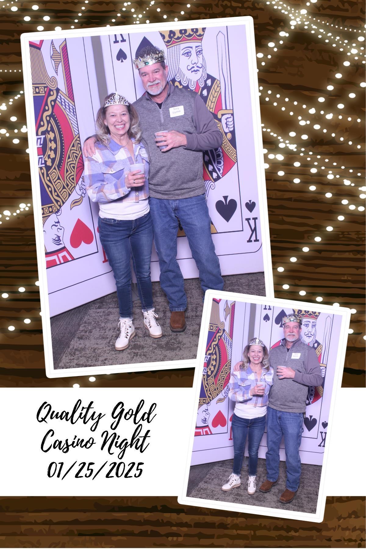 Quality Gold Holiday Party  | View more photos from the event at gallery.photoboothcincy.com/u/PhotoBoothCincy/Quality-Gold-Holiday-Party