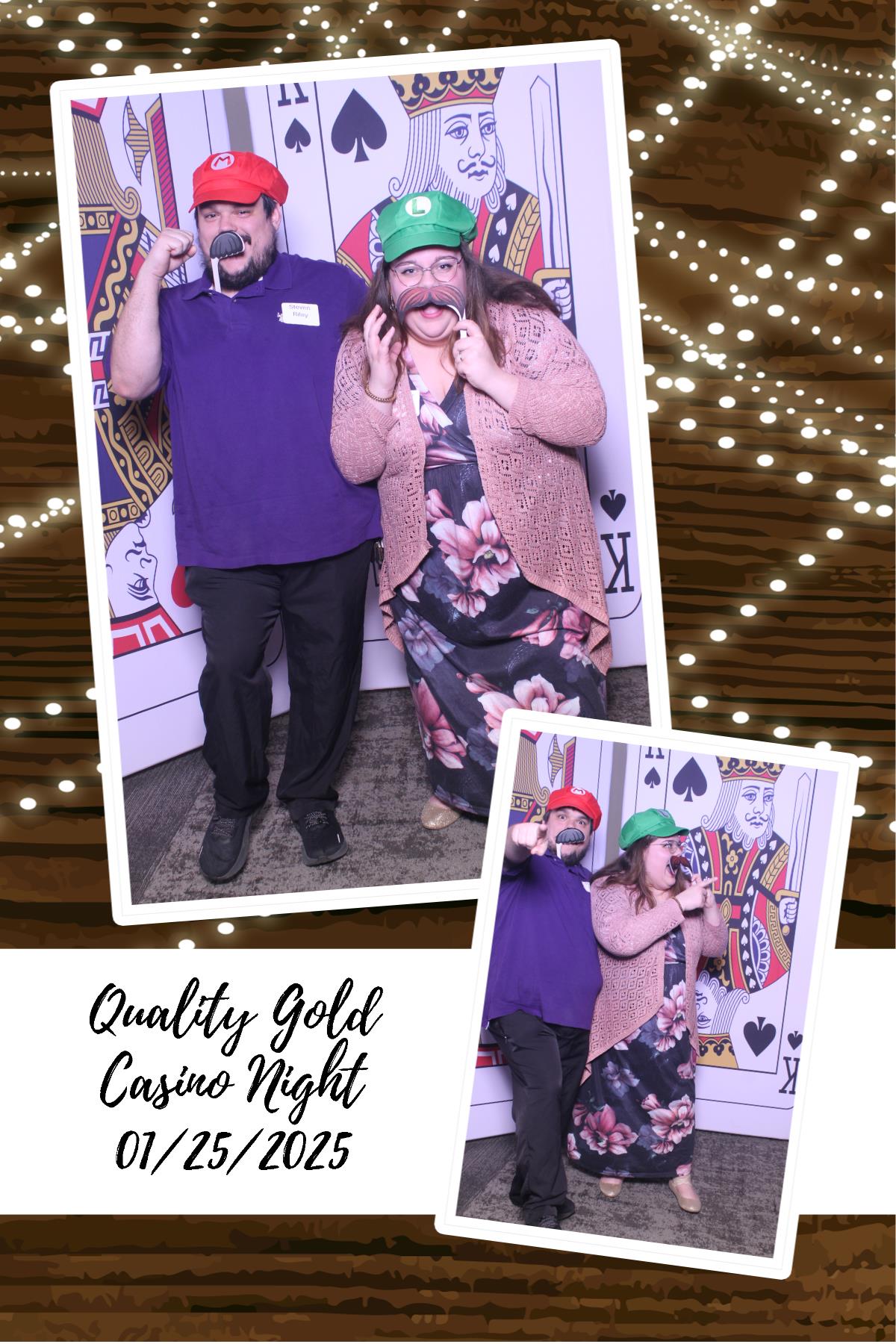 Quality Gold Holiday Party  | View more photos from the event at gallery.photoboothcincy.com/u/PhotoBoothCincy/Quality-Gold-Holiday-Party