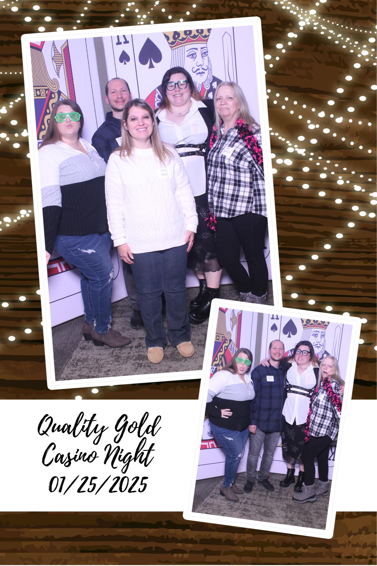 Quality Gold Holiday Party  | View more photos from the event at gallery.photoboothcincy.com/u/PhotoBoothCincy/Quality-Gold-Holiday-Party