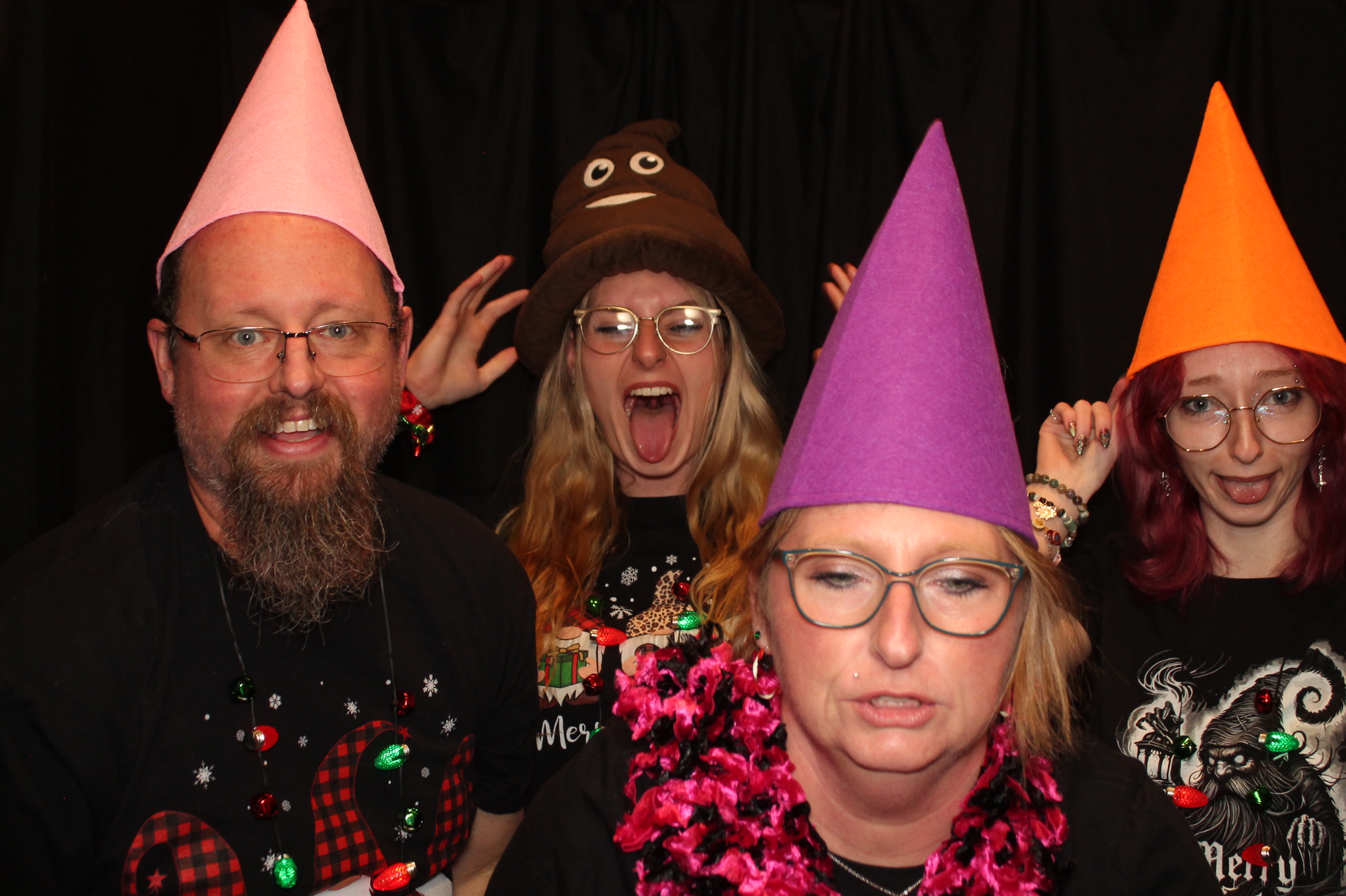 Quasonix Christmas Party | View more photos from the event at gallery.photoboothcincy.com/u/PhotoBoothCincy/Quasonix-Christmas-Party