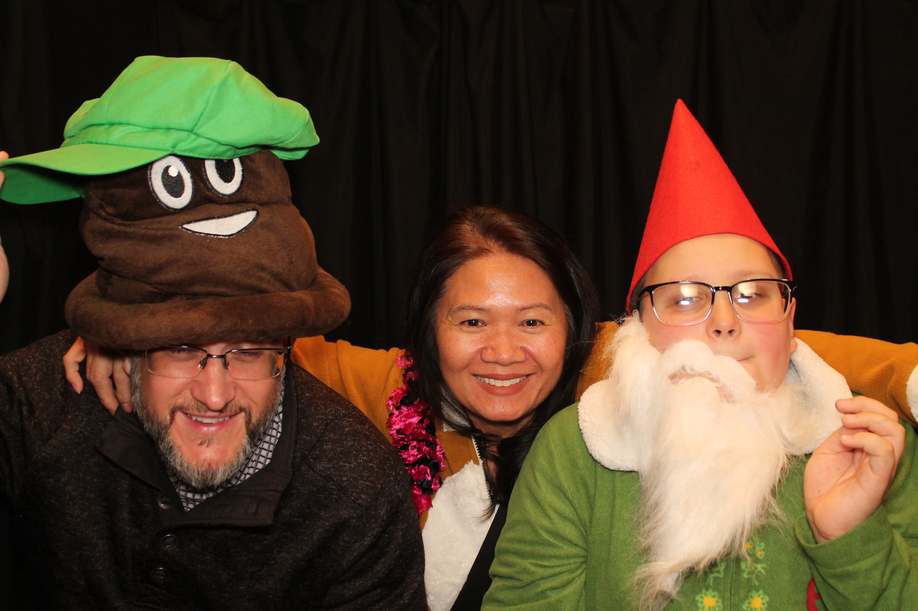 Quasonix Christmas Party | View more photos from the event at gallery.photoboothcincy.com/u/PhotoBoothCincy/Quasonix-Christmas-Party