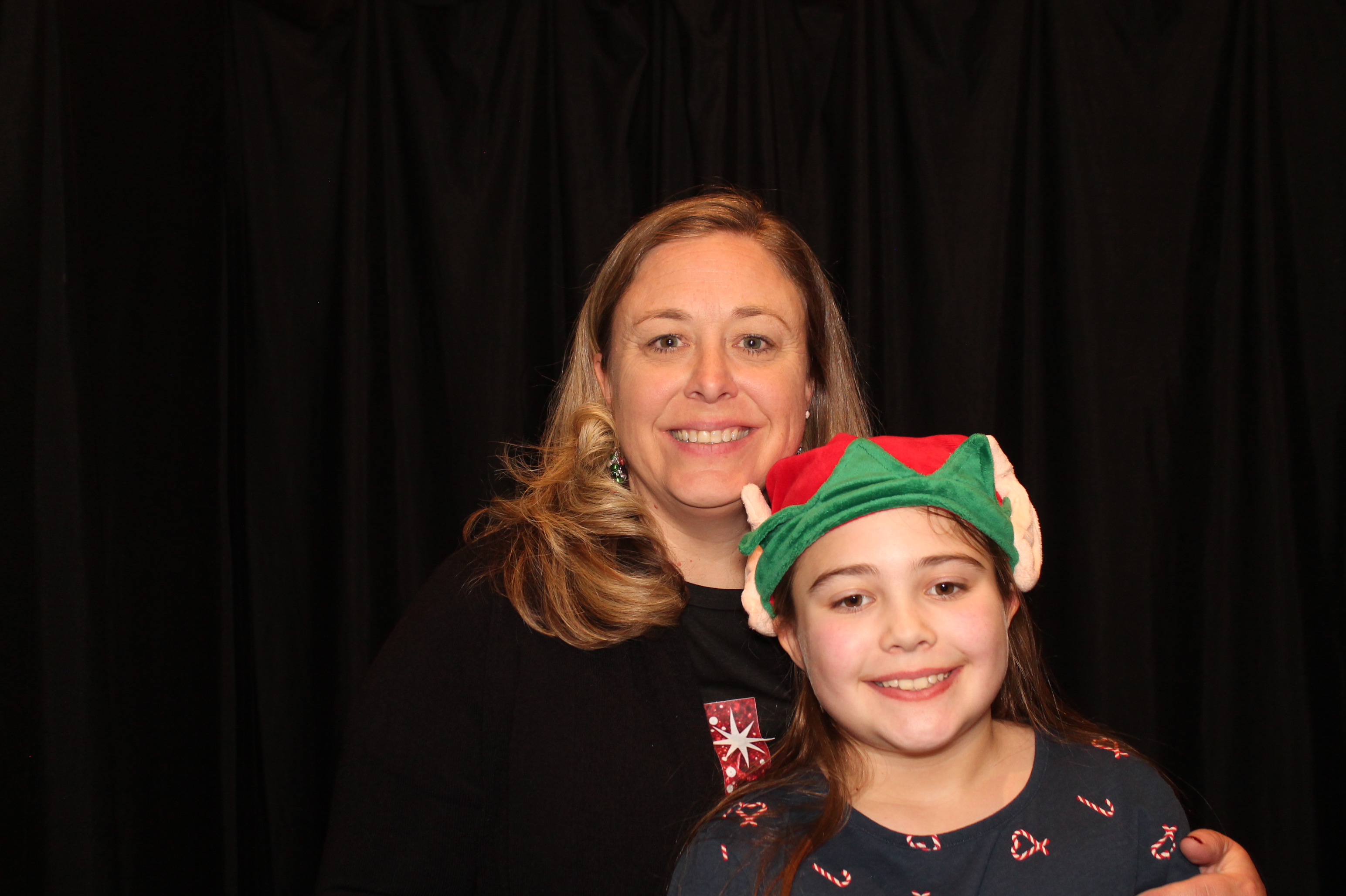 Quasonix Christmas Party | View more photos from the event at gallery.photoboothcincy.com/u/PhotoBoothCincy/Quasonix-Christmas-Party