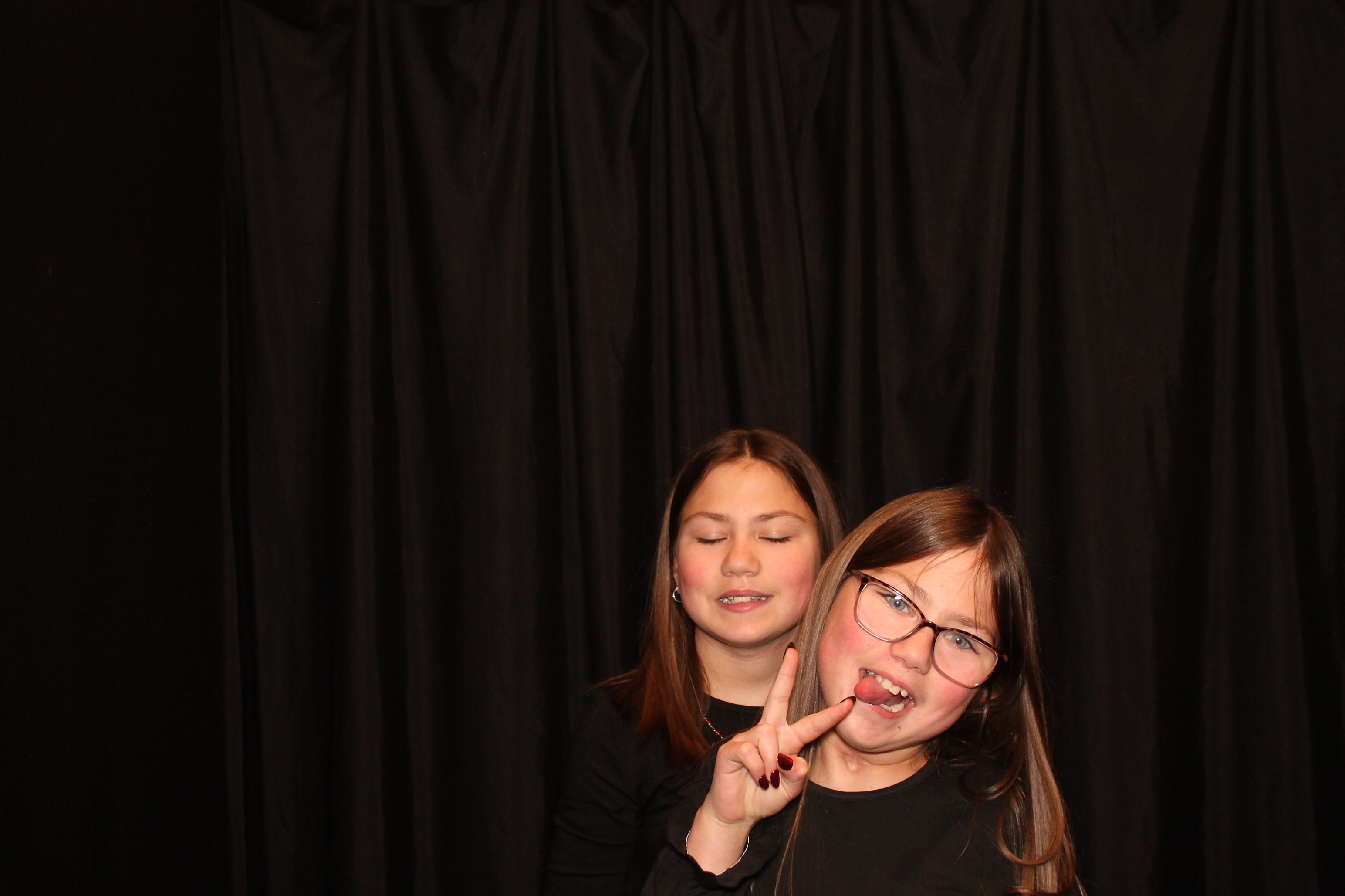 Quasonix Christmas Party | View more photos from the event at gallery.photoboothcincy.com/u/PhotoBoothCincy/Quasonix-Christmas-Party