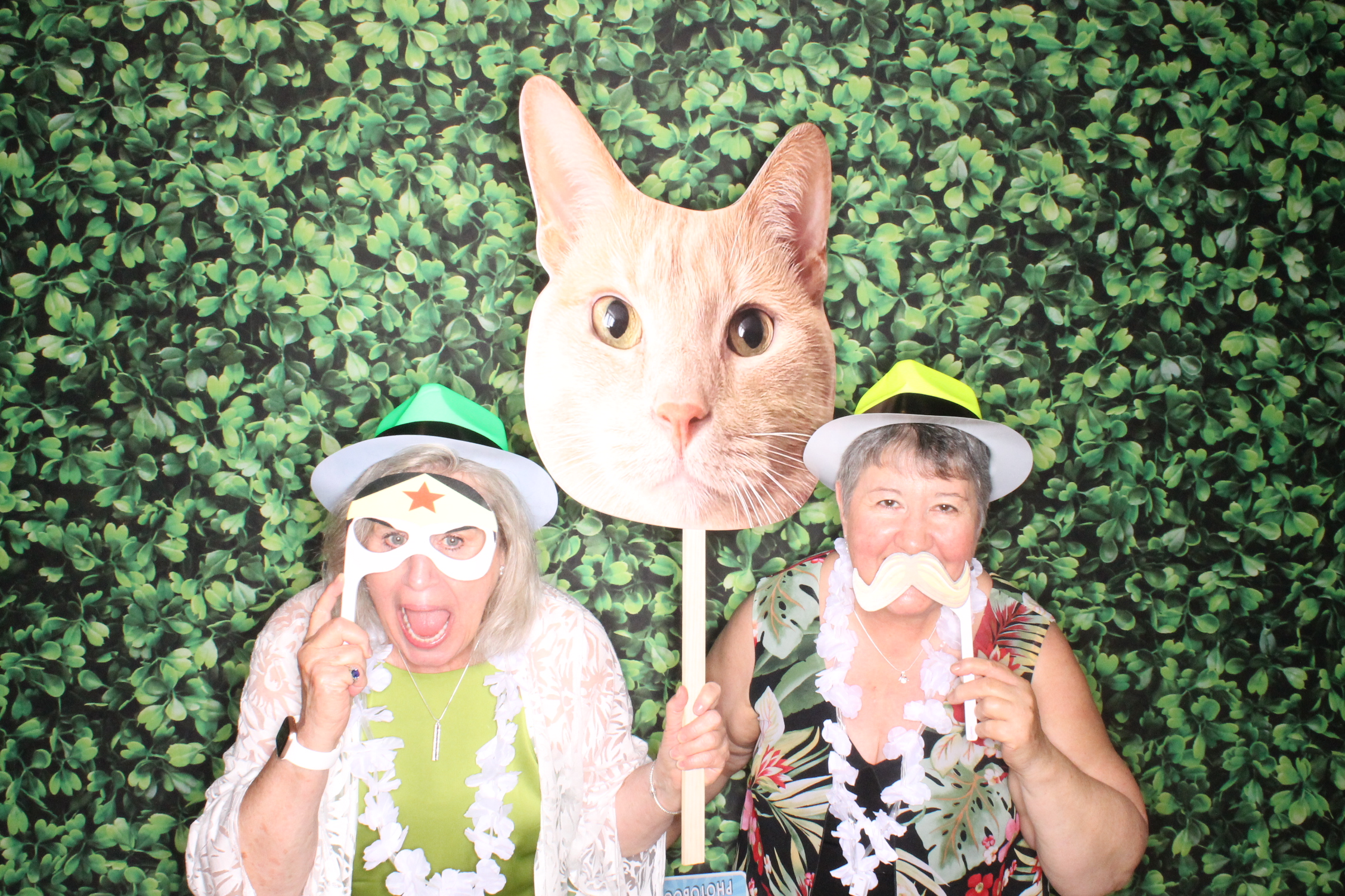 Rachael Pottner reception | View more photos from the event at gallery.photoboothcincy.com/u/PhotoBoothCincy/Rachael-Pottner-reception