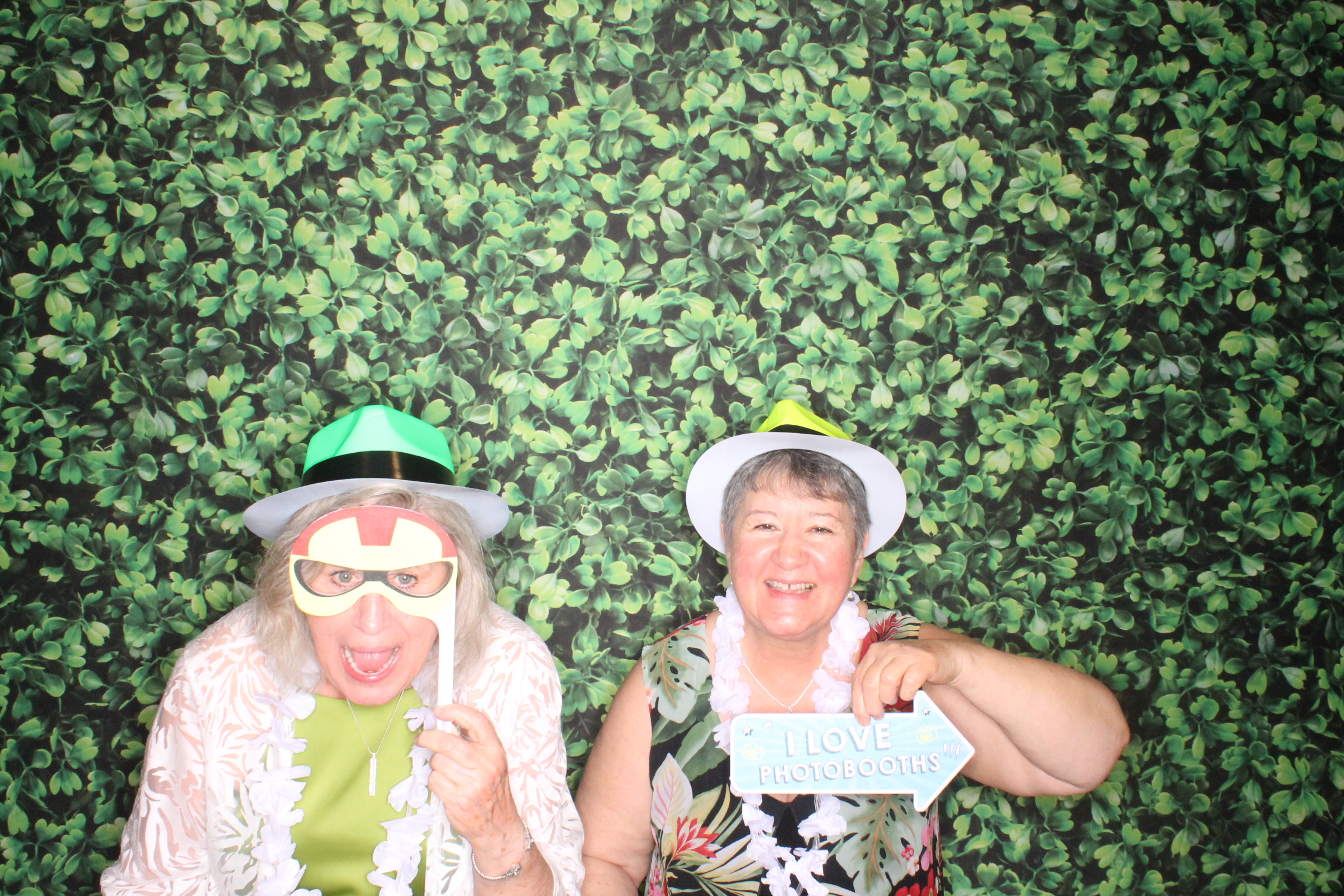 Rachael Pottner reception | View more photos from the event at gallery.photoboothcincy.com/u/PhotoBoothCincy/Rachael-Pottner-reception