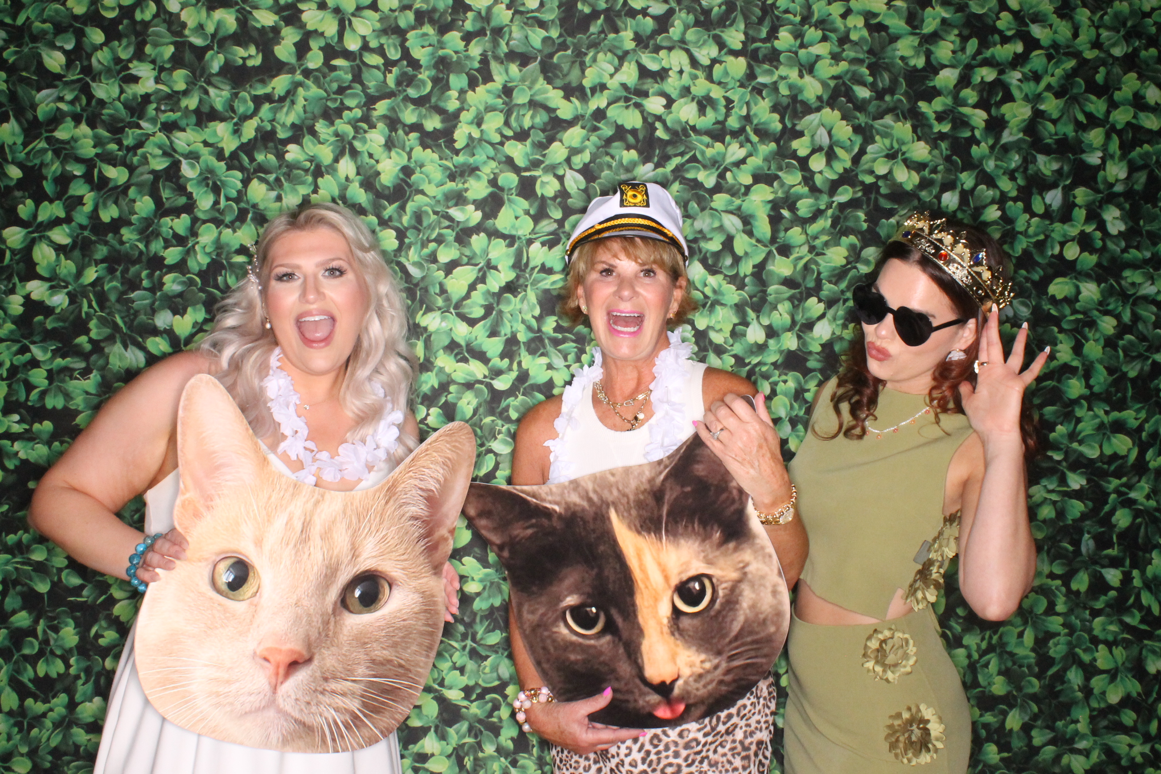 Rachael Pottner reception | View more photos from the event at gallery.photoboothcincy.com/u/PhotoBoothCincy/Rachael-Pottner-reception