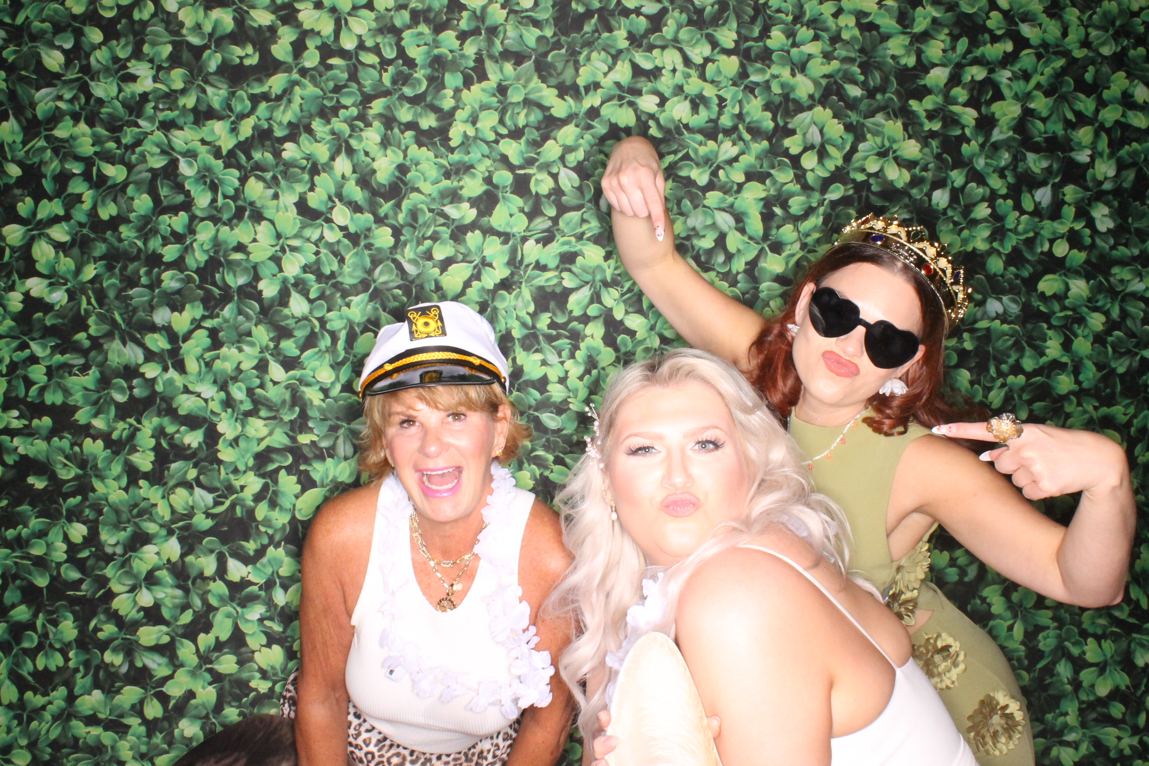 Rachael Pottner reception | View more photos from the event at gallery.photoboothcincy.com/u/PhotoBoothCincy/Rachael-Pottner-reception