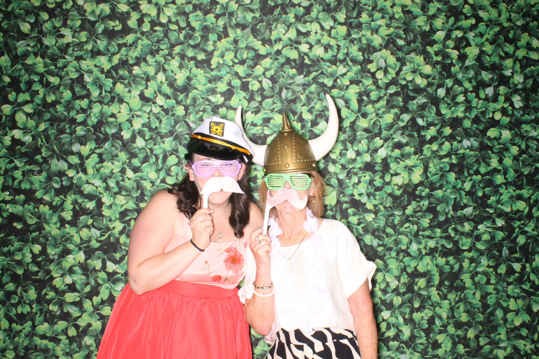 Rachael Pottner reception | View more photos from the event at gallery.photoboothcincy.com/u/PhotoBoothCincy/Rachael-Pottner-reception