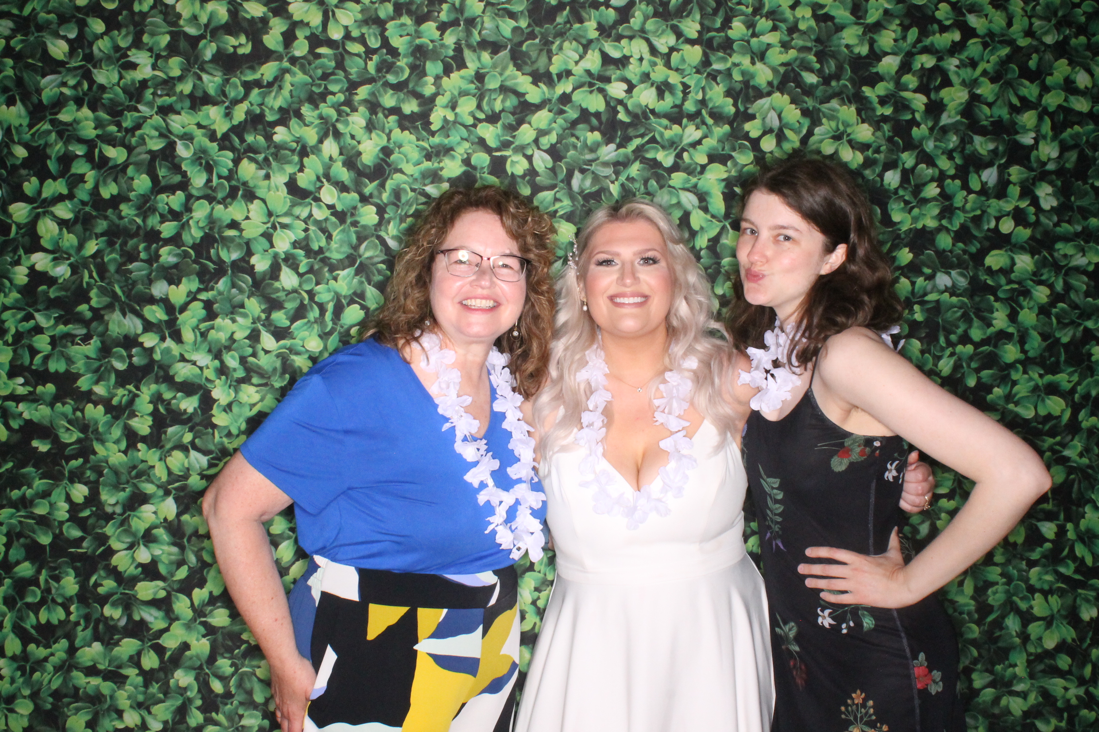 Rachael Pottner reception | View more photos from the event at gallery.photoboothcincy.com/u/PhotoBoothCincy/Rachael-Pottner-reception
