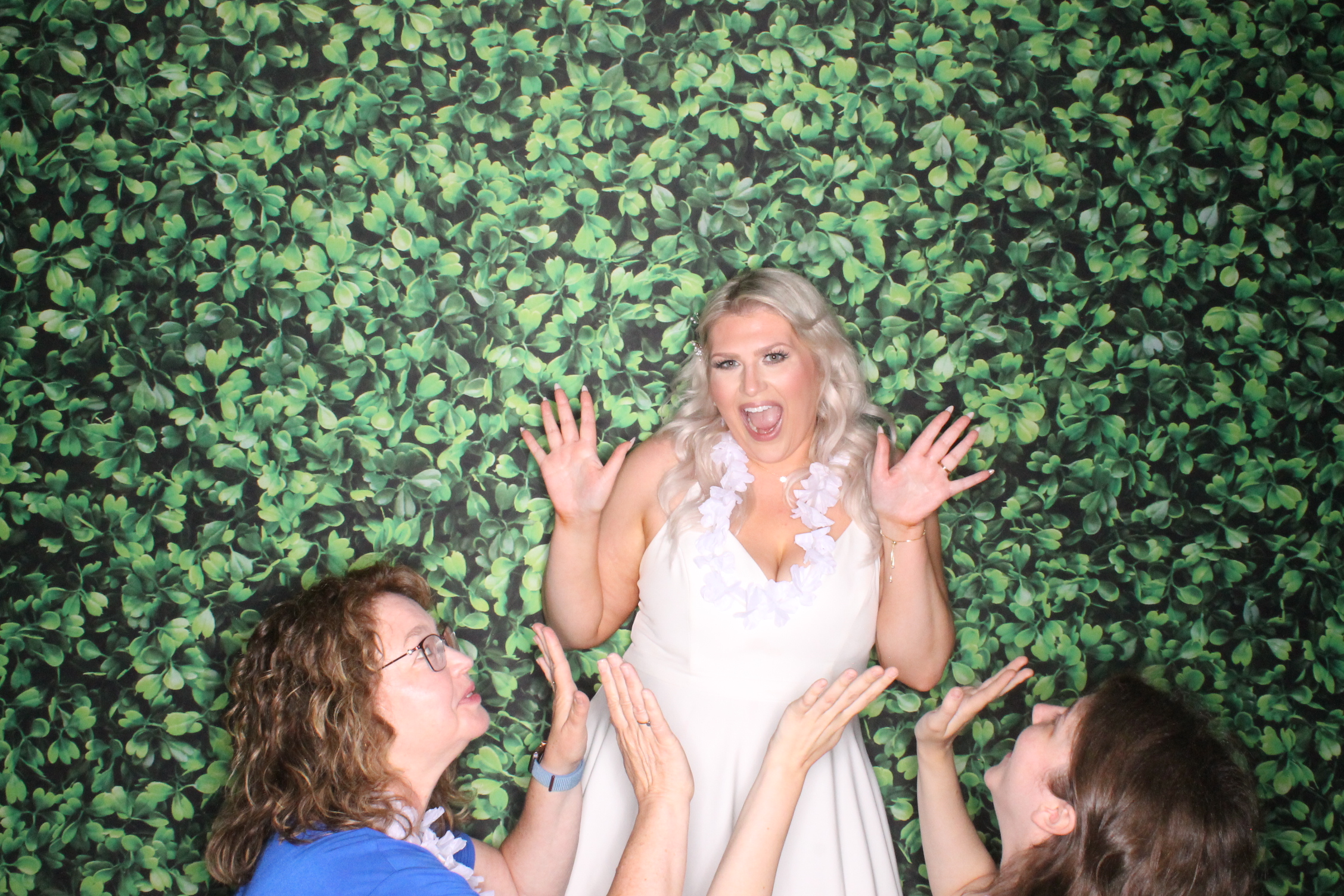 Rachael Pottner reception | View more photos from the event at gallery.photoboothcincy.com/u/PhotoBoothCincy/Rachael-Pottner-reception