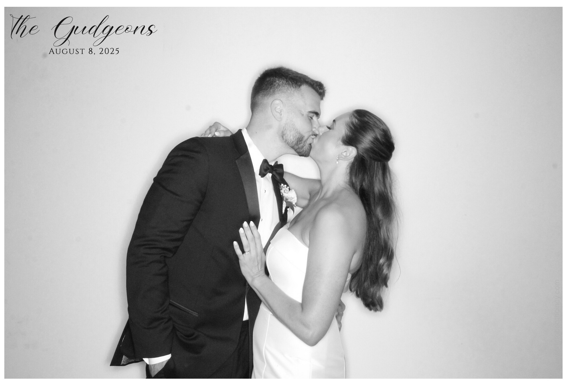 Rachel & Mitchell | View more photos from the event at gallery.photoboothcincy.com/u/PhotoBoothCincy/Rachel-Mitchell
