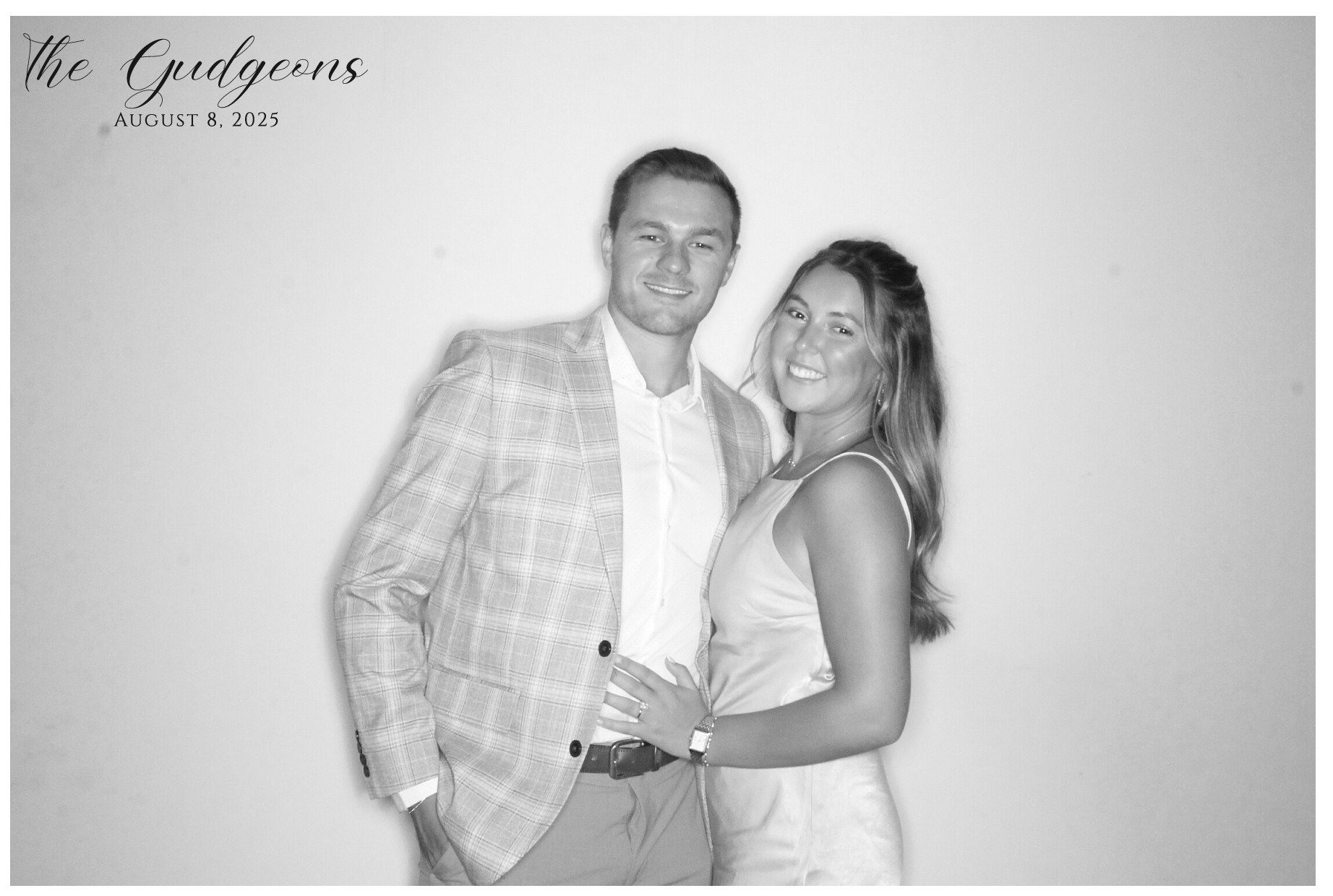 Rachel & Mitchell | View more photos from the event at gallery.photoboothcincy.com/u/PhotoBoothCincy/Rachel-Mitchell