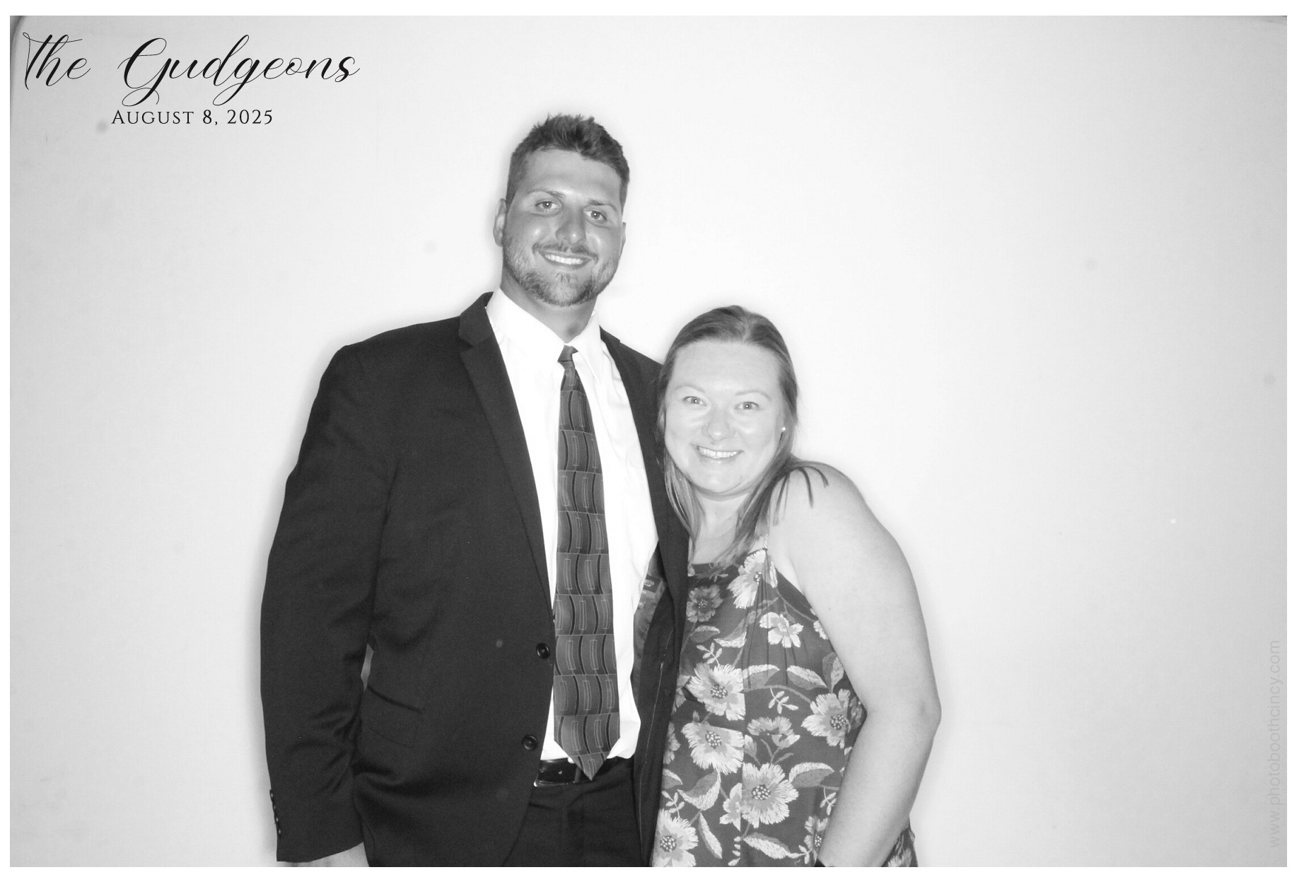 Rachel & Mitchell | View more photos from the event at gallery.photoboothcincy.com/u/PhotoBoothCincy/Rachel-Mitchell