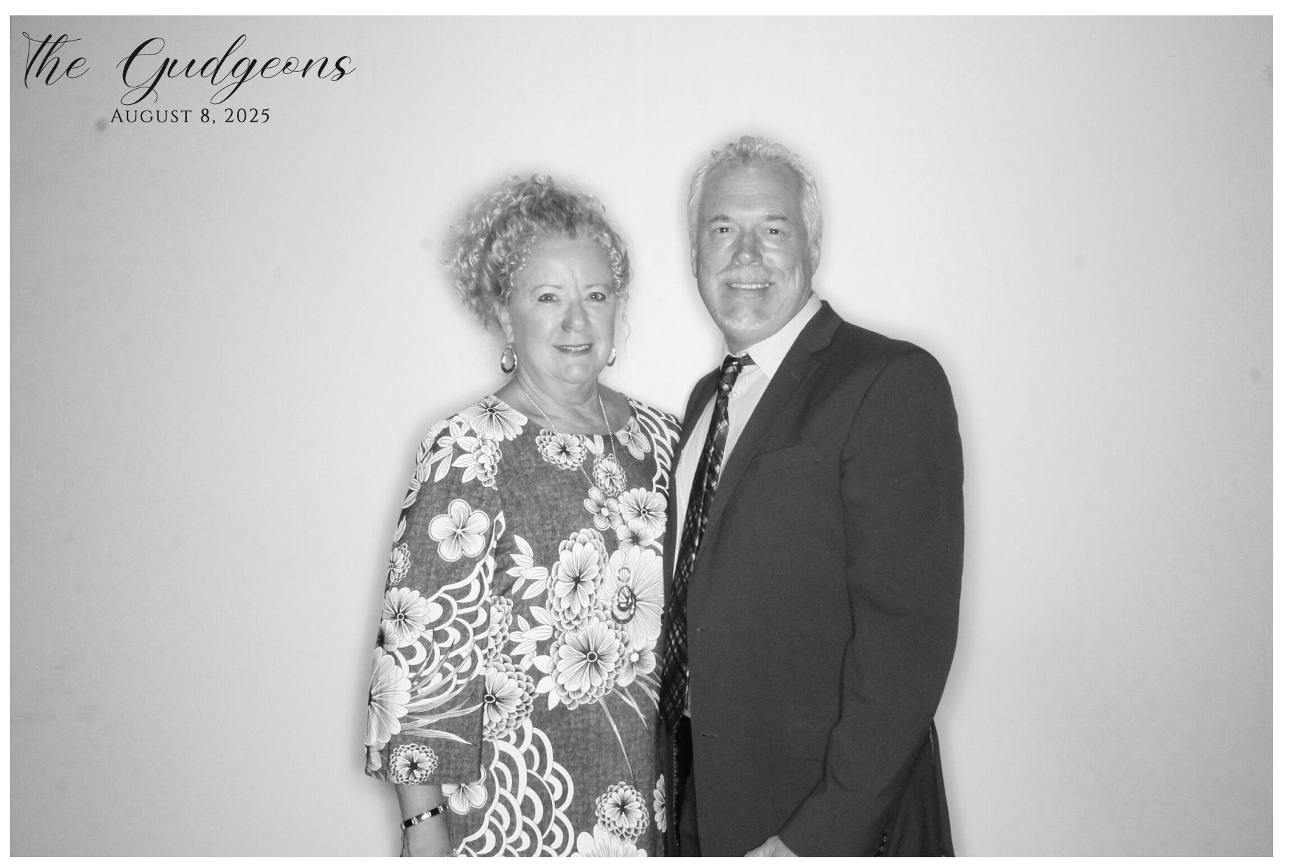 Rachel & Mitchell | View more photos from the event at gallery.photoboothcincy.com/u/PhotoBoothCincy/Rachel-Mitchell