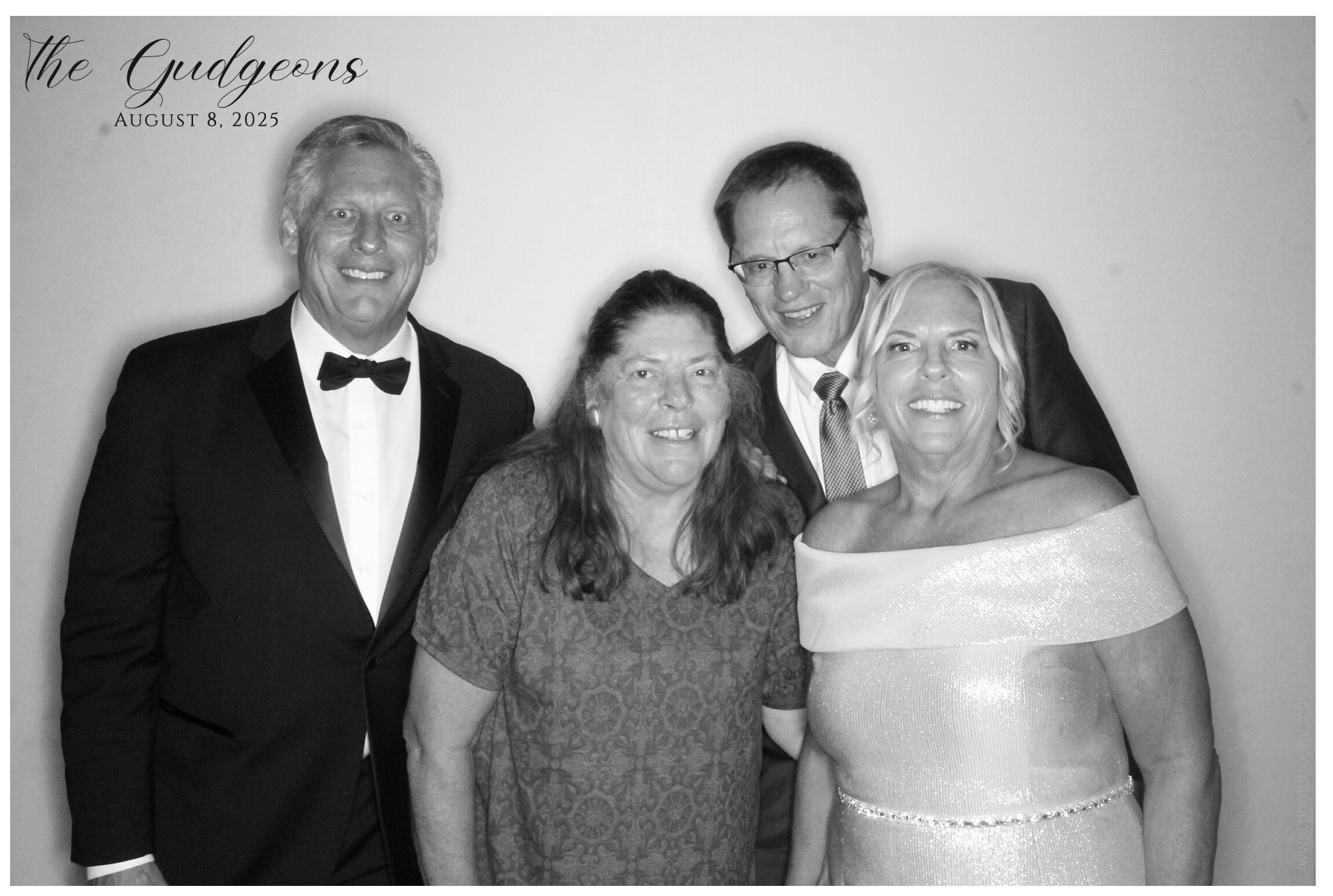 Rachel & Mitchell | View more photos from the event at gallery.photoboothcincy.com/u/PhotoBoothCincy/Rachel-Mitchell