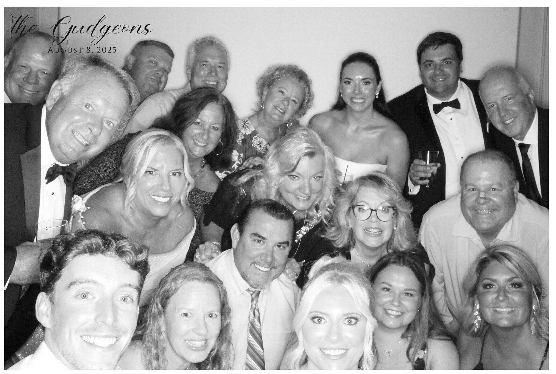 Rachel & Mitchell | View more photos from the event at gallery.photoboothcincy.com/u/PhotoBoothCincy/Rachel-Mitchell