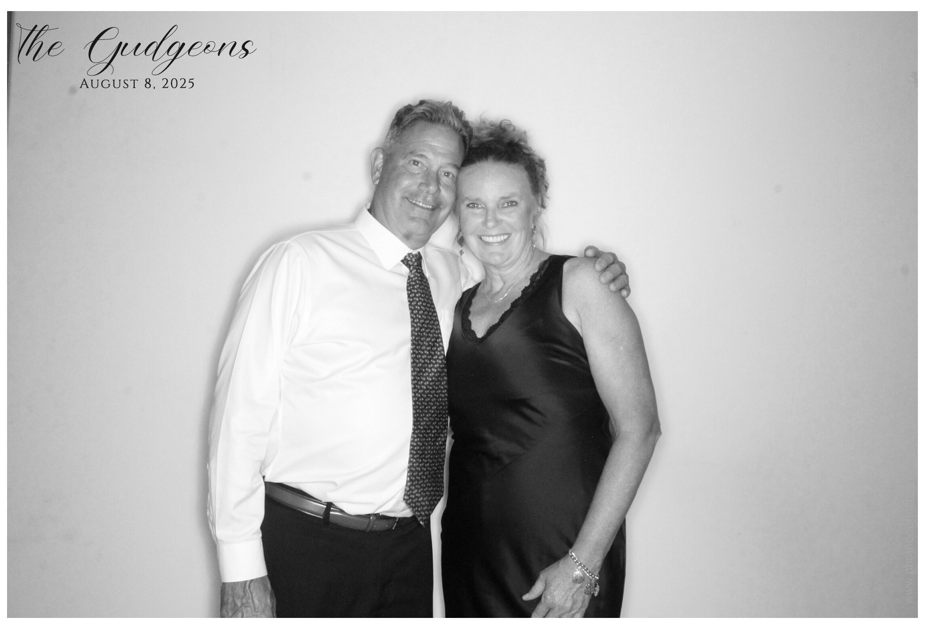 Rachel & Mitchell | View more photos from the event at gallery.photoboothcincy.com/u/PhotoBoothCincy/Rachel-Mitchell