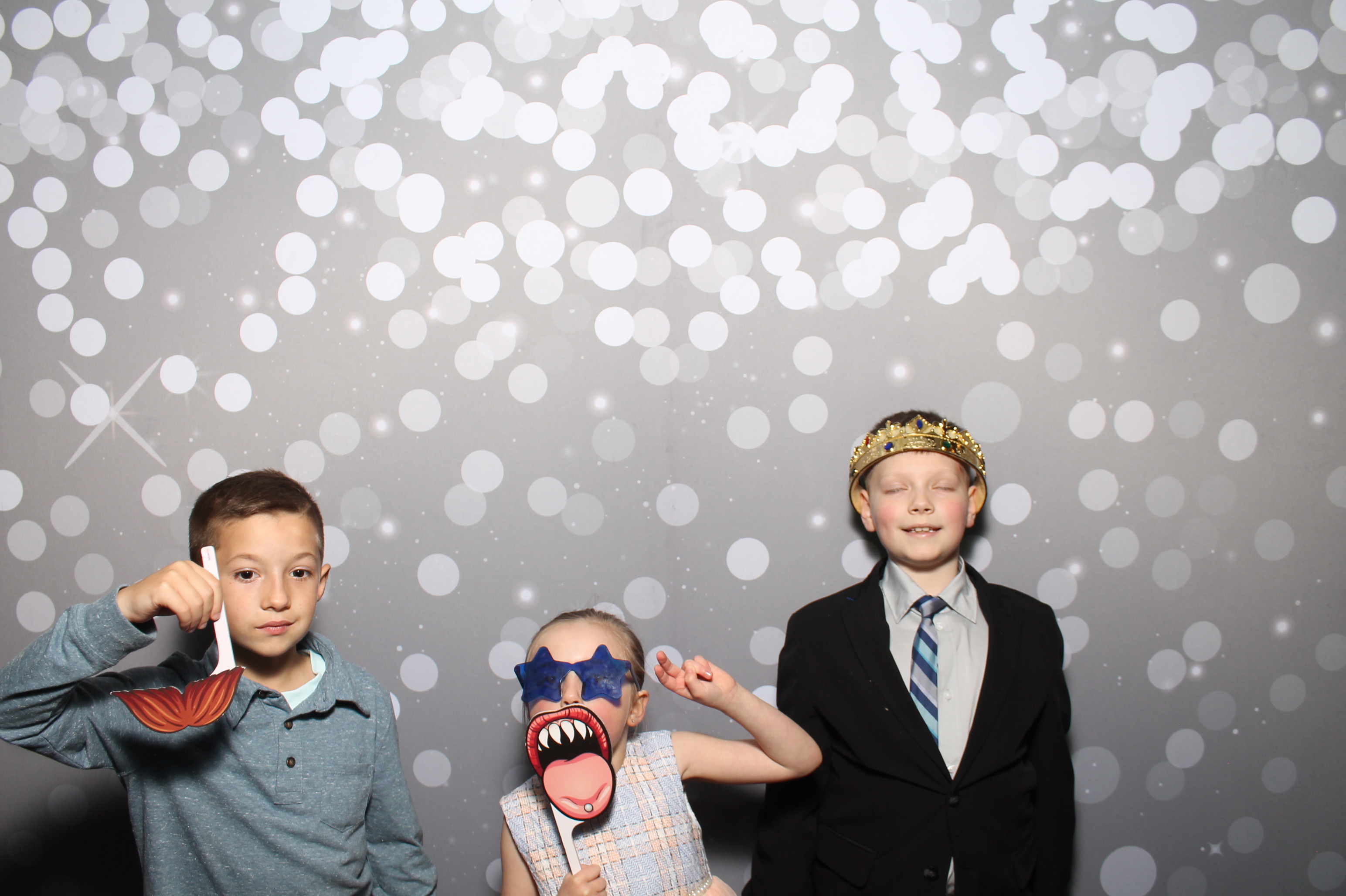Rachel Rein Reception | View more photos from the event at gallery.photoboothcincy.com/u/PhotoBoothCincy/Rachel-Rein-Reception