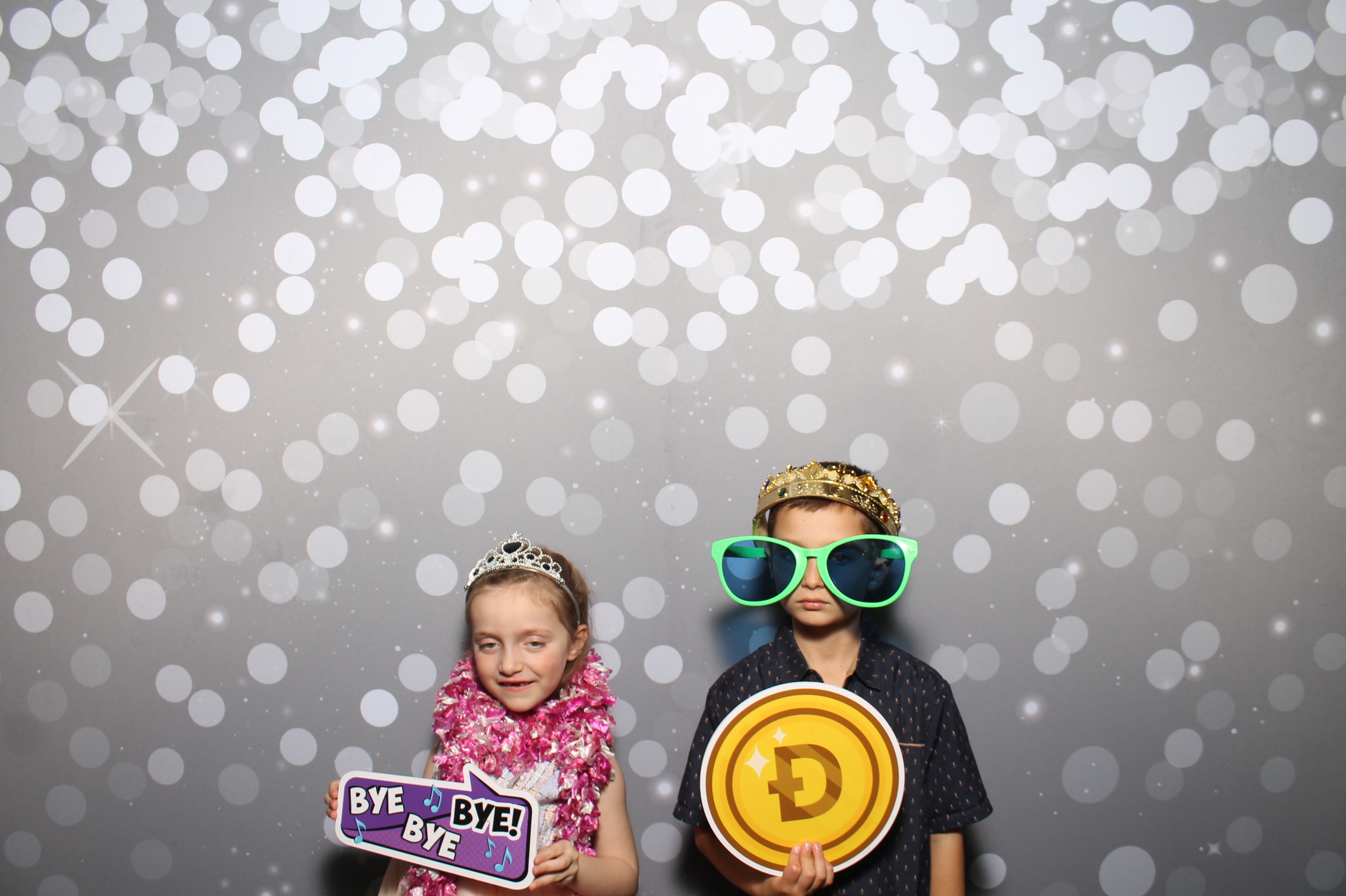 Rachel Rein Reception | View more photos from the event at gallery.photoboothcincy.com/u/PhotoBoothCincy/Rachel-Rein-Reception