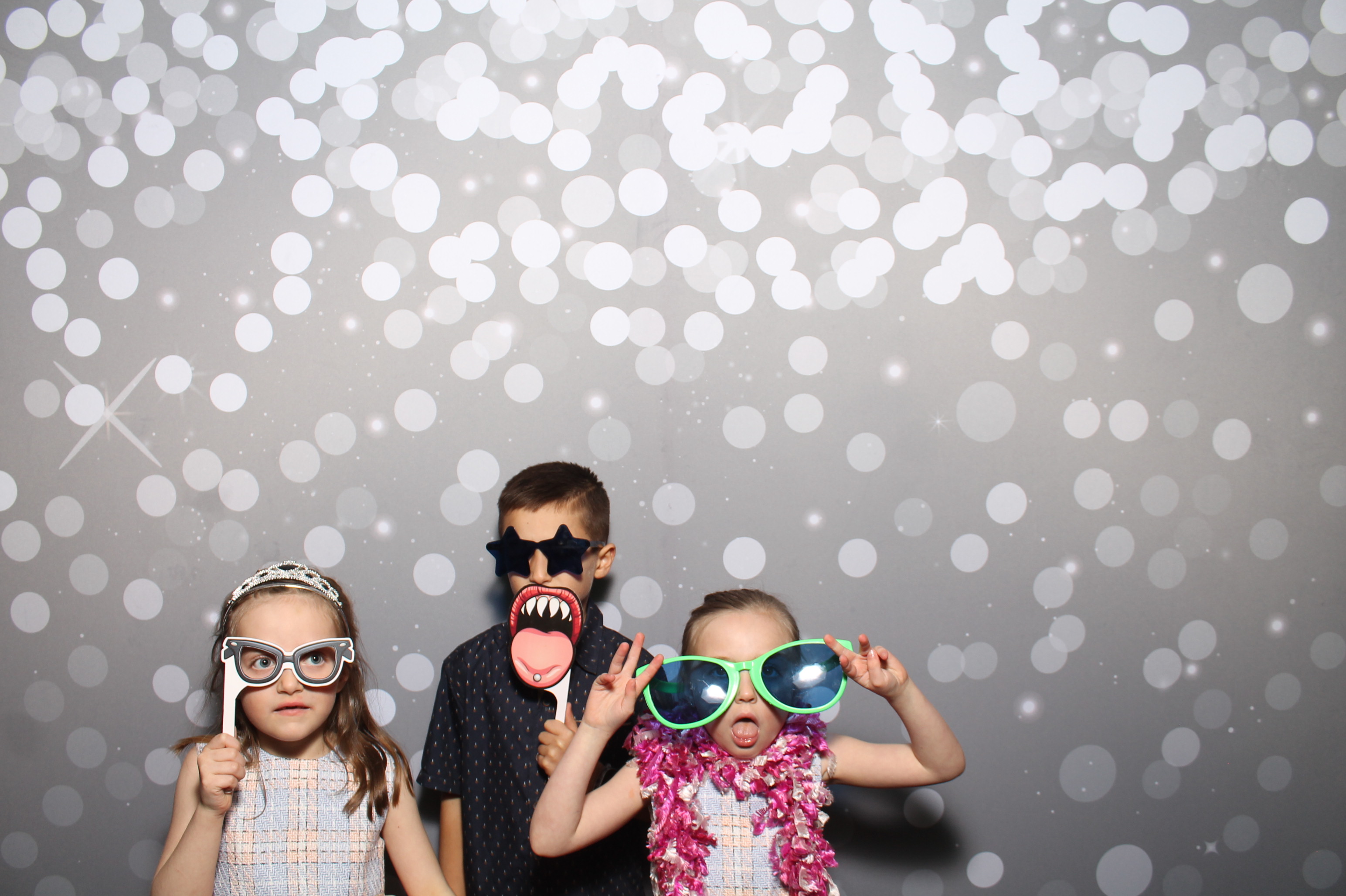 Rachel Rein Reception | View more photos from the event at gallery.photoboothcincy.com/u/PhotoBoothCincy/Rachel-Rein-Reception