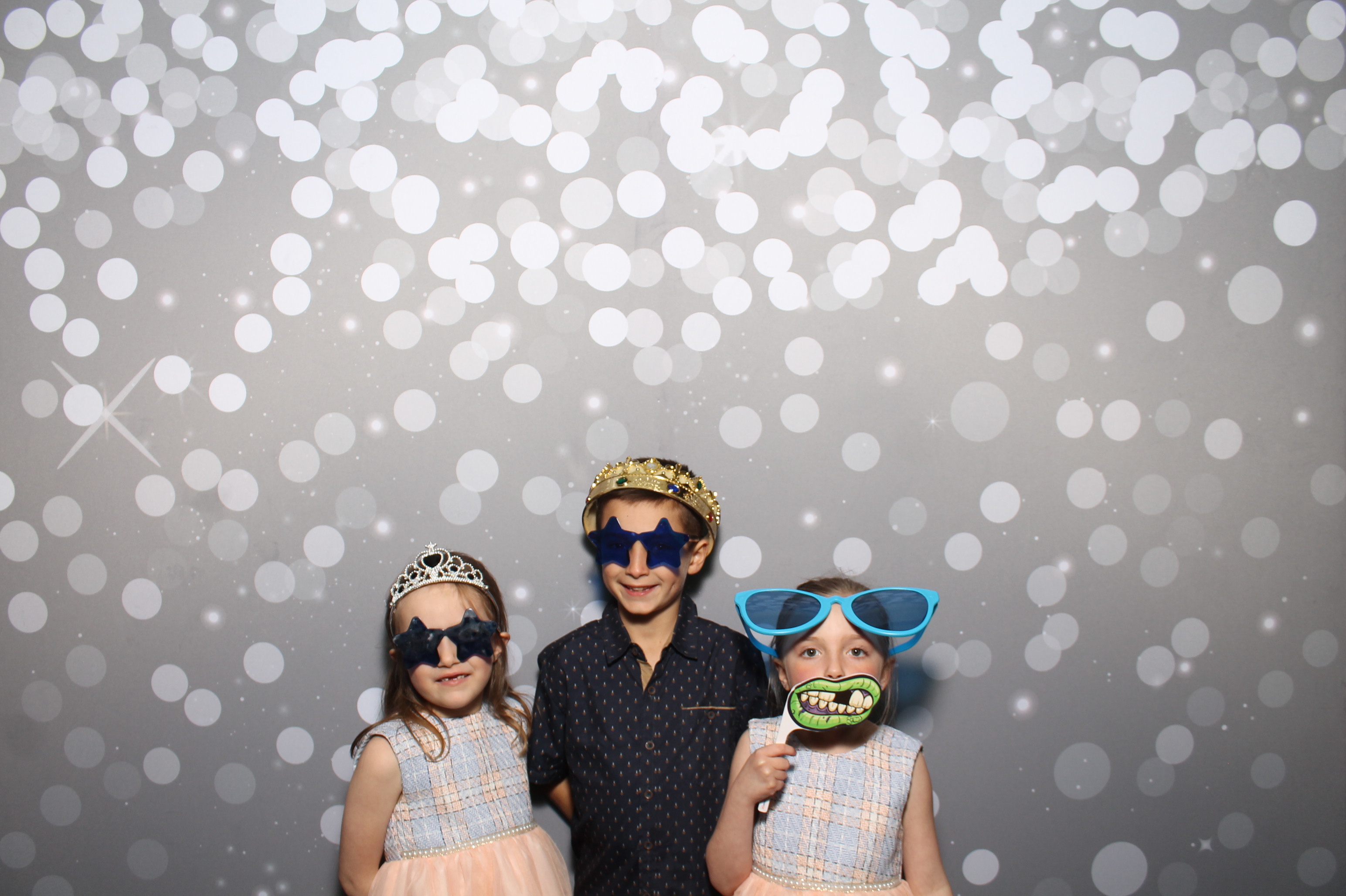 Rachel Rein Reception | View more photos from the event at gallery.photoboothcincy.com/u/PhotoBoothCincy/Rachel-Rein-Reception