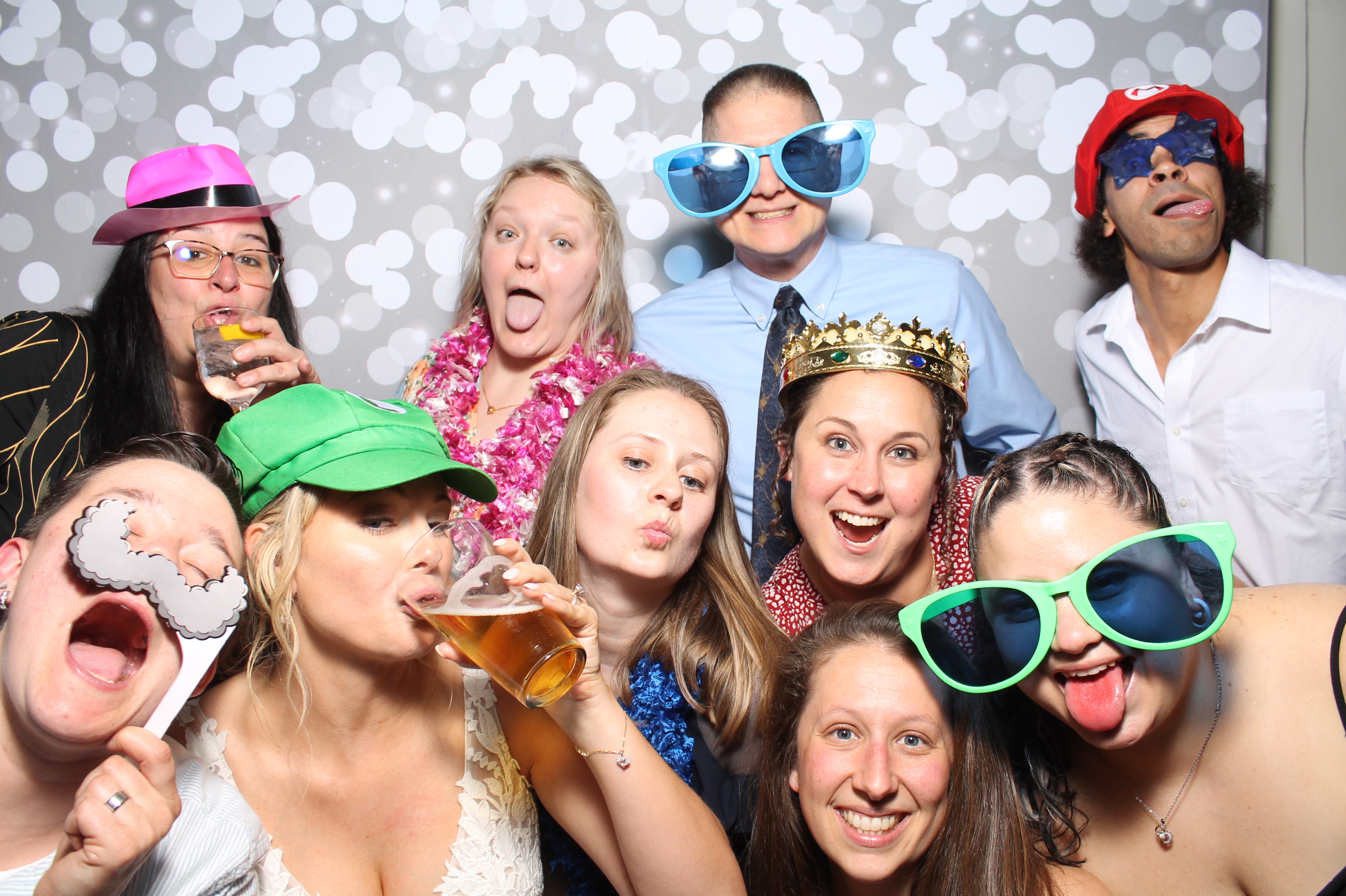 Rachel Rein Reception | View more photos from the event at gallery.photoboothcincy.com/u/PhotoBoothCincy/Rachel-Rein-Reception