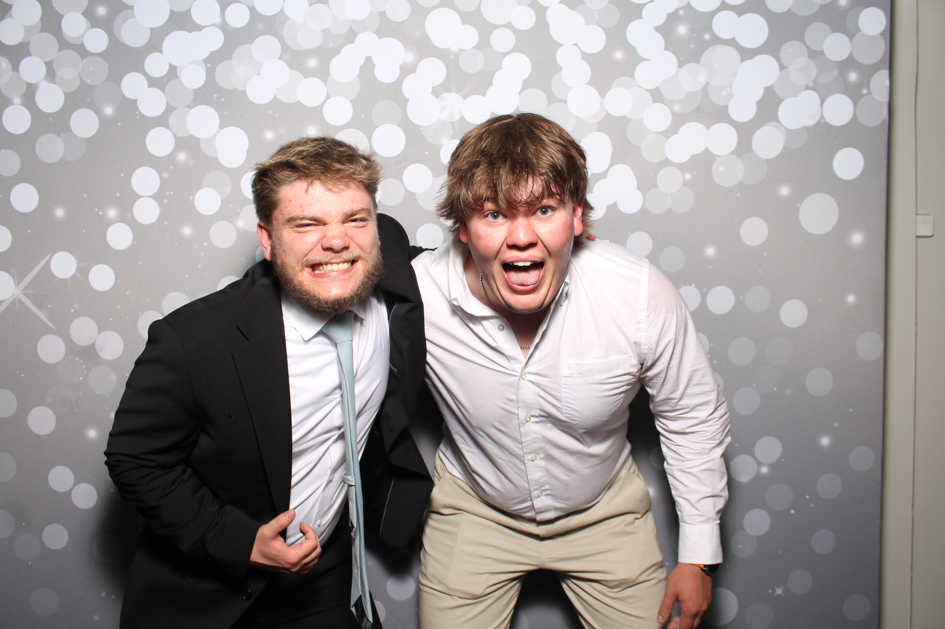Rachel Rein Reception | View more photos from the event at gallery.photoboothcincy.com/u/PhotoBoothCincy/Rachel-Rein-Reception