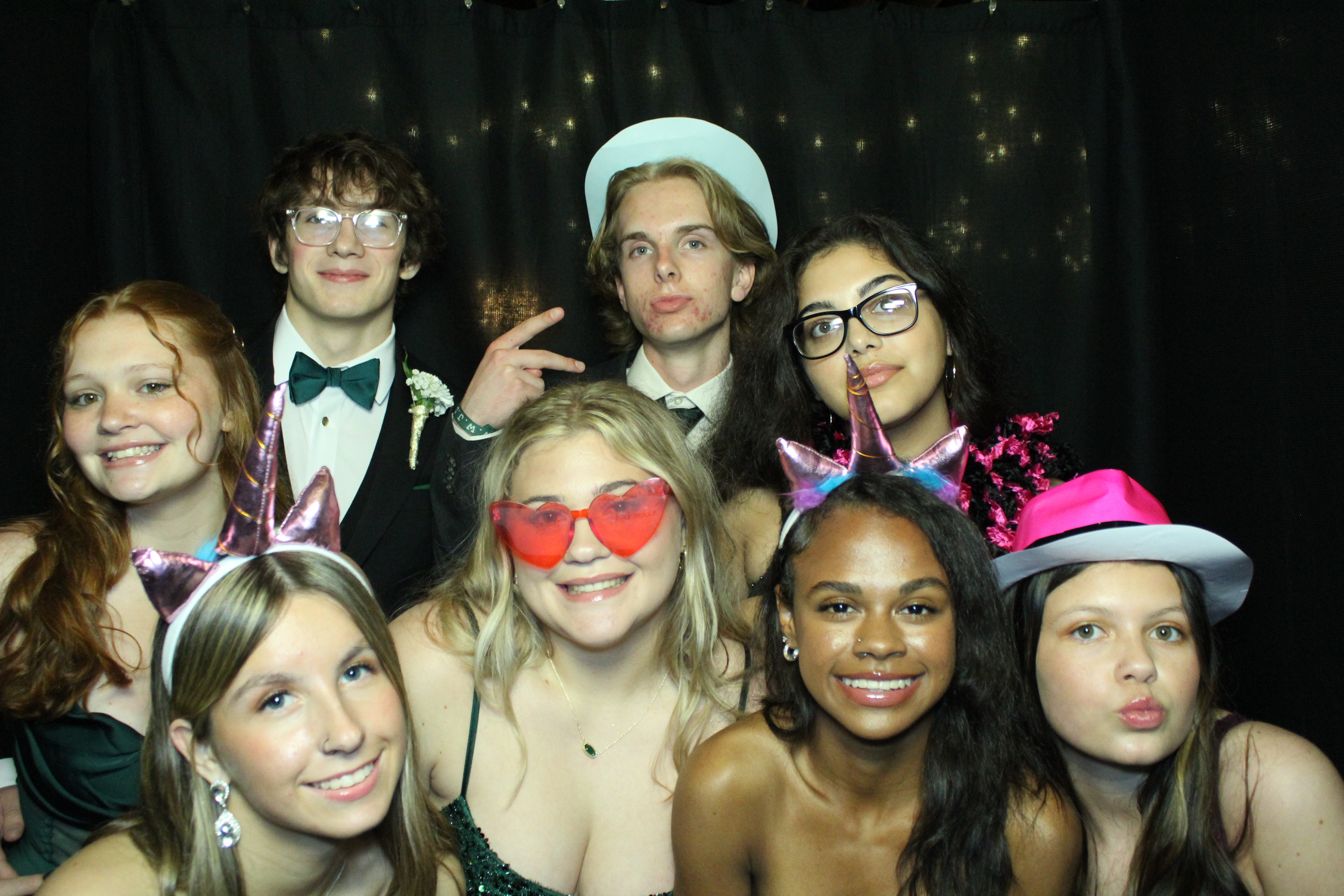 Reading Junior Senior Prom | View more photos from the event at gallery.photoboothcincy.com/u/PhotoBoothCincy/Reading-Junior-Senior-Prom