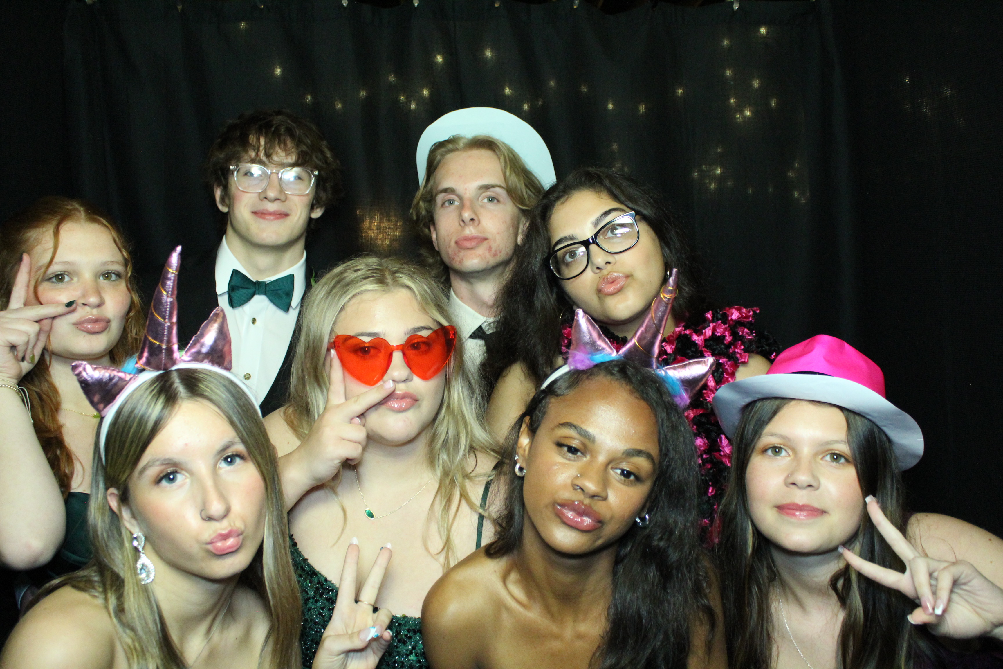 Reading Junior Senior Prom | View more photos from the event at gallery.photoboothcincy.com/u/PhotoBoothCincy/Reading-Junior-Senior-Prom