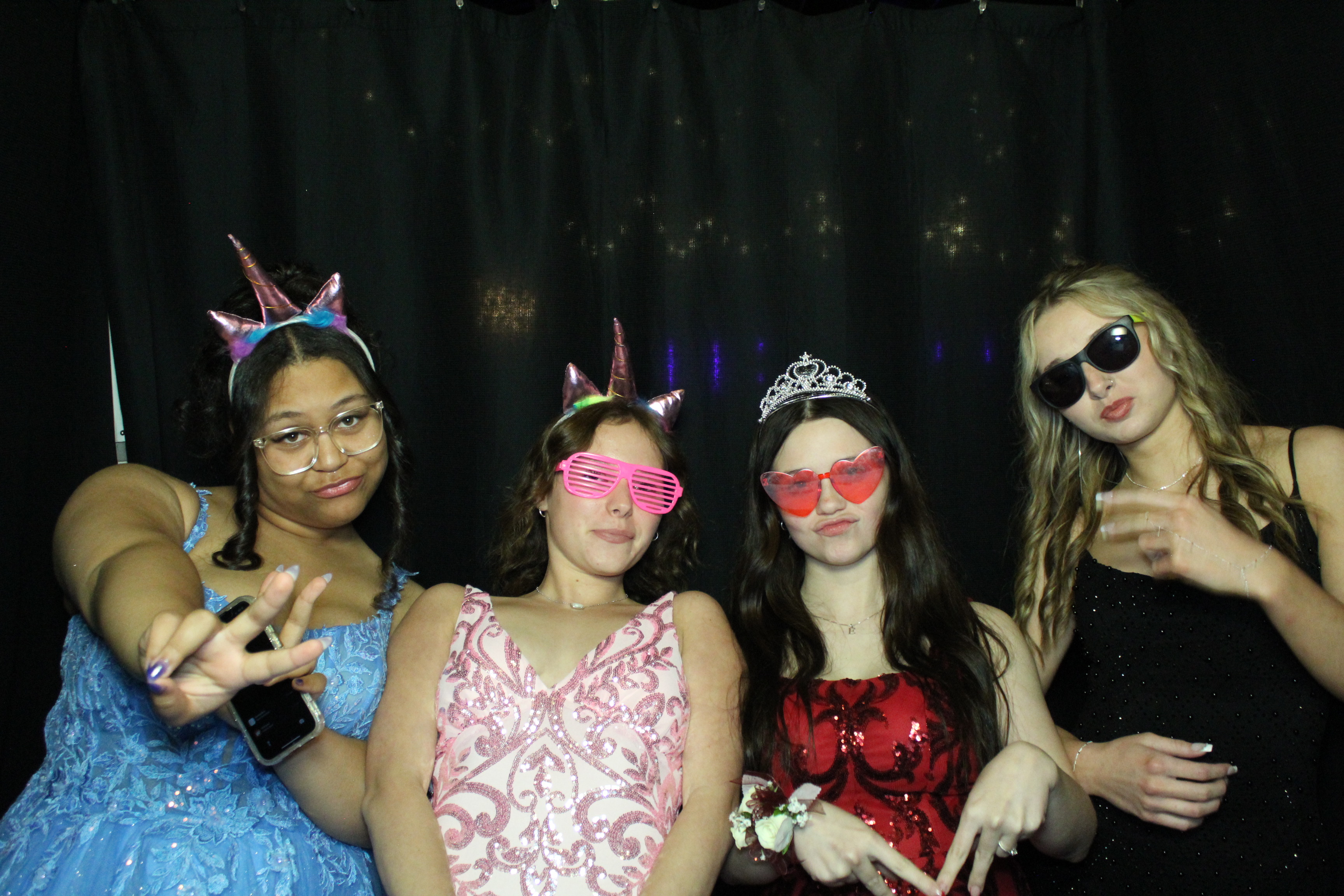 Reading Junior Senior Prom | View more photos from the event at gallery.photoboothcincy.com/u/PhotoBoothCincy/Reading-Junior-Senior-Prom