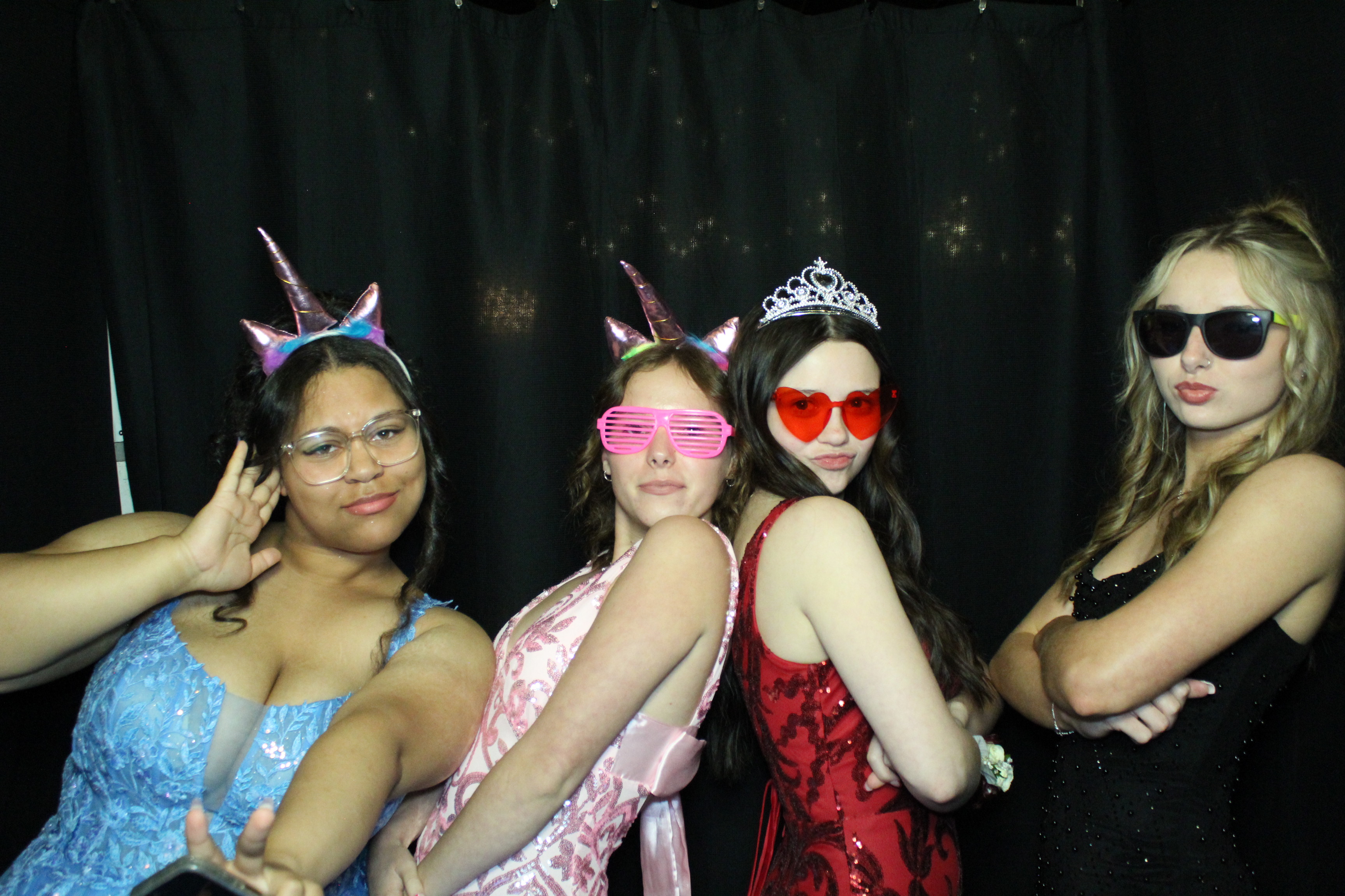 Reading Junior Senior Prom | View more photos from the event at gallery.photoboothcincy.com/u/PhotoBoothCincy/Reading-Junior-Senior-Prom