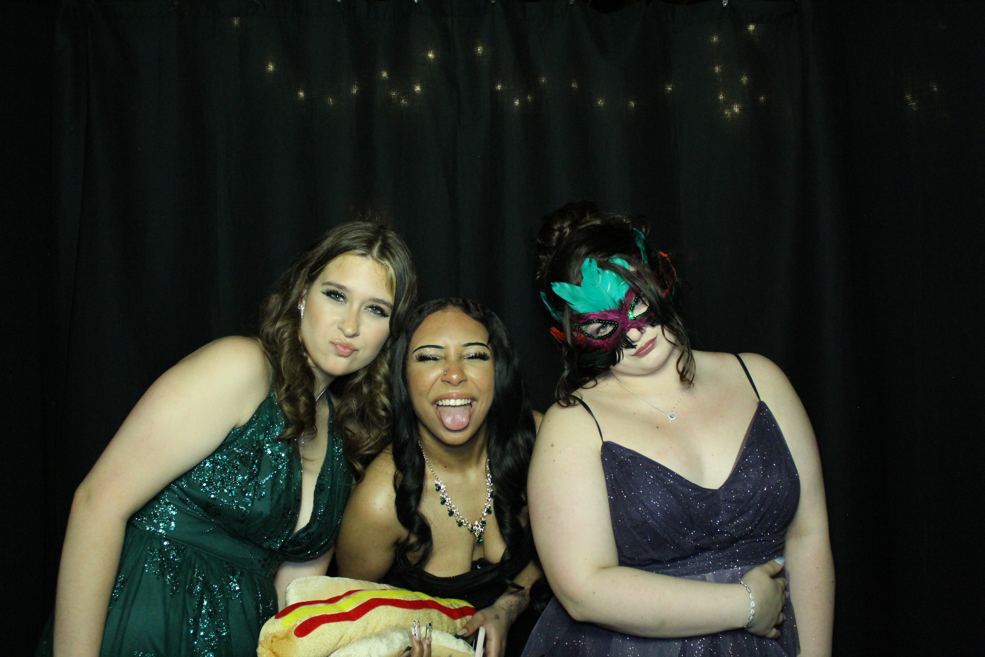 Reading Junior Senior Prom | View more photos from the event at gallery.photoboothcincy.com/u/PhotoBoothCincy/Reading-Junior-Senior-Prom