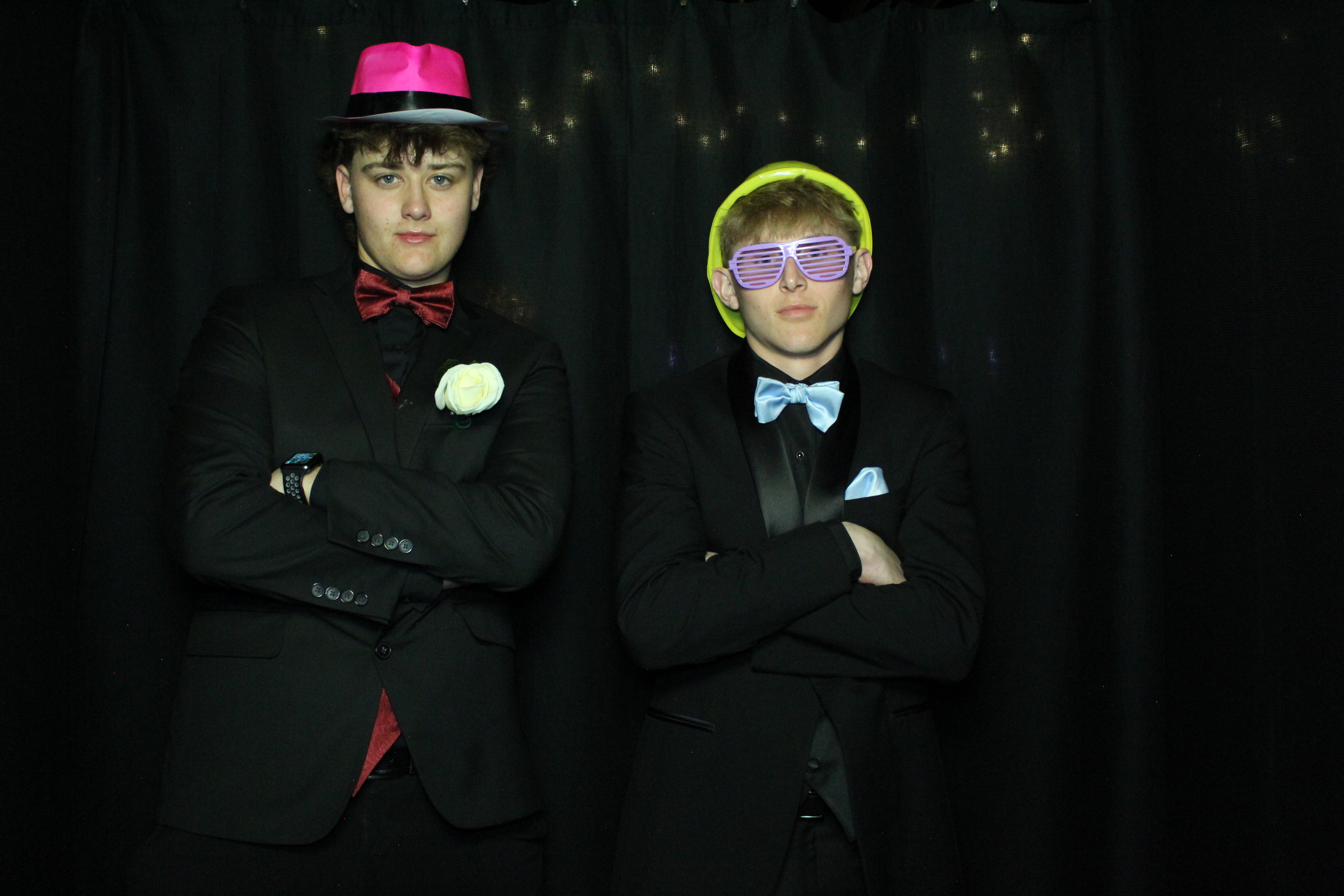 Reading Junior Senior Prom | View more photos from the event at gallery.photoboothcincy.com/u/PhotoBoothCincy/Reading-Junior-Senior-Prom