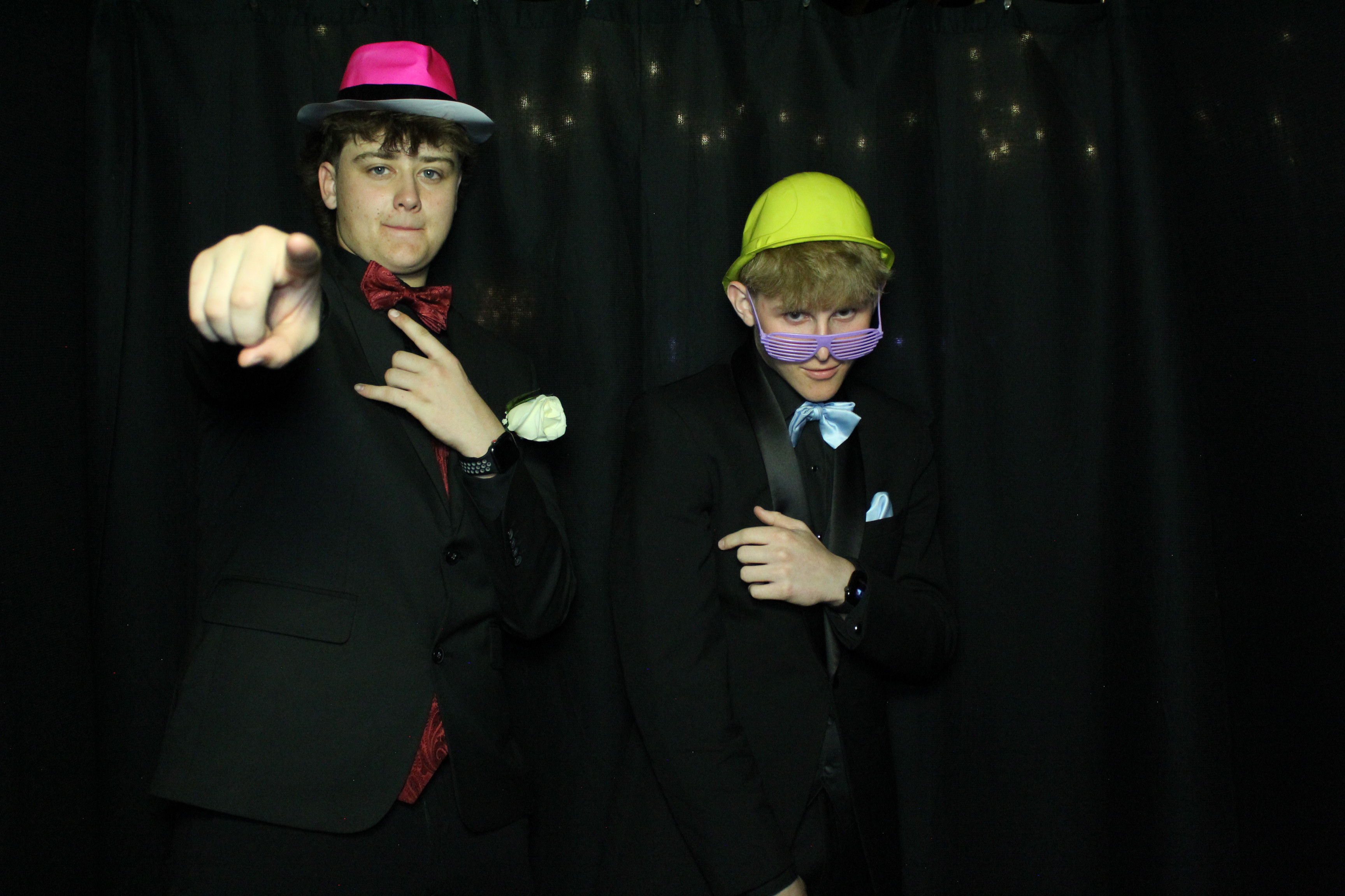 Reading Junior Senior Prom | View more photos from the event at gallery.photoboothcincy.com/u/PhotoBoothCincy/Reading-Junior-Senior-Prom