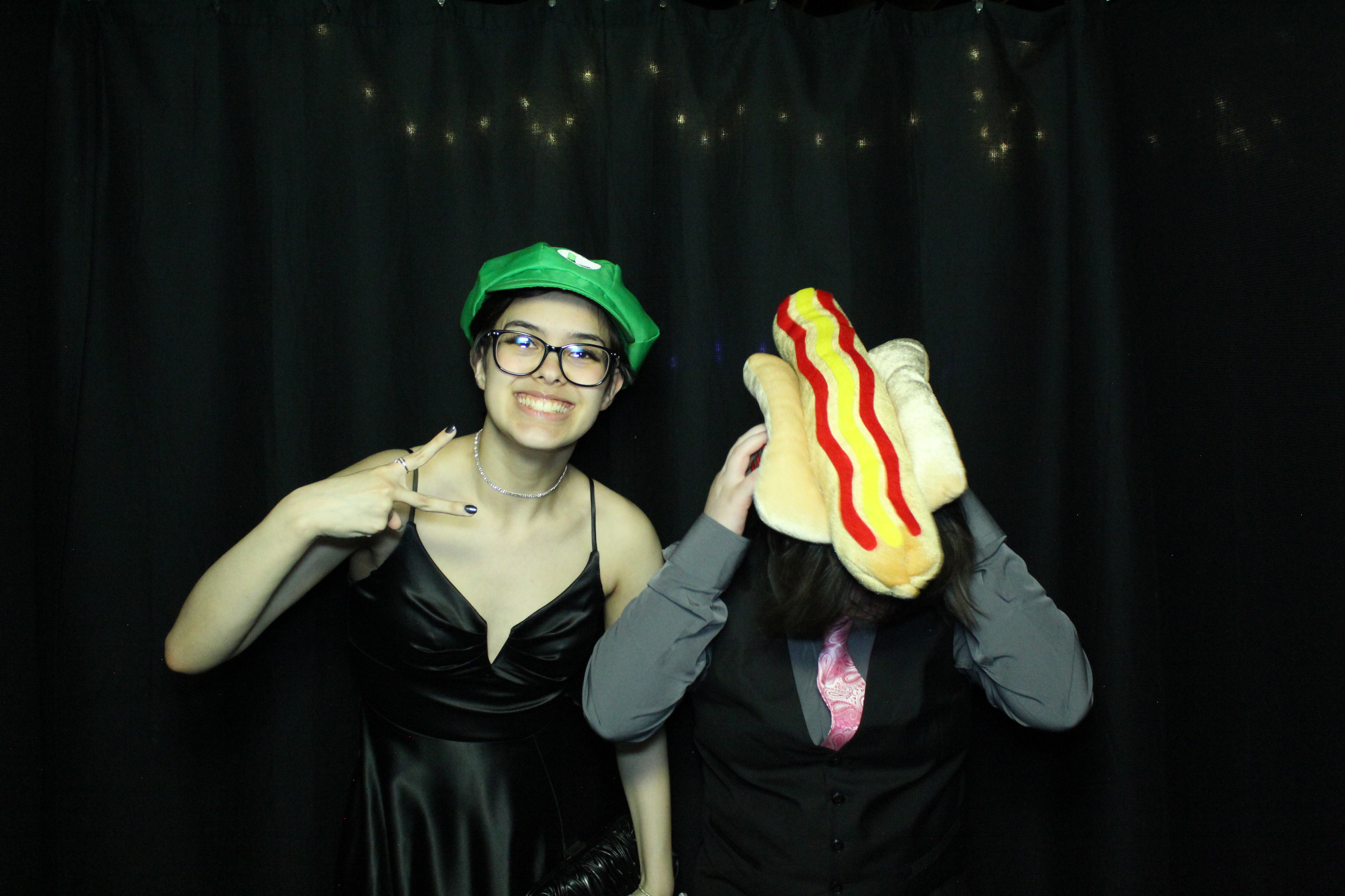 Reading Junior Senior Prom | View more photos from the event at gallery.photoboothcincy.com/u/PhotoBoothCincy/Reading-Junior-Senior-Prom