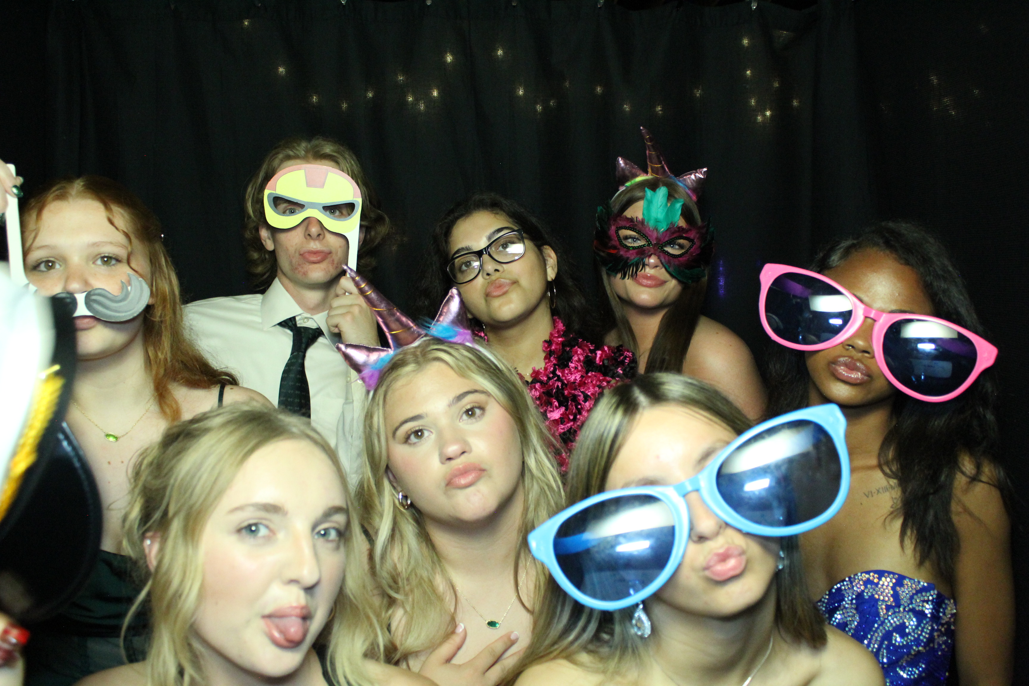 Reading Junior Senior Prom | View more photos from the event at gallery.photoboothcincy.com/u/PhotoBoothCincy/Reading-Junior-Senior-Prom