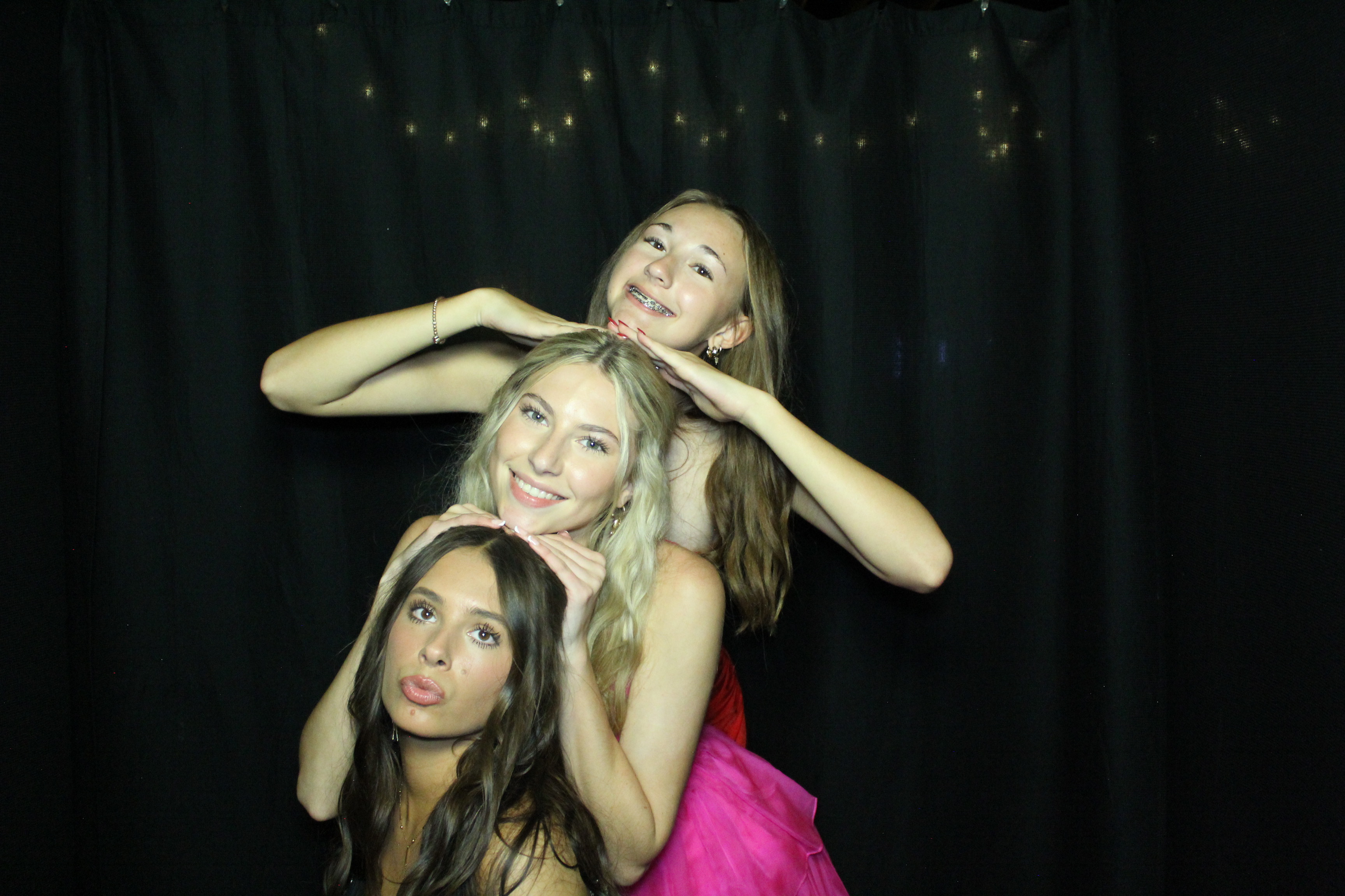 Reading Junior Senior Prom | View more photos from the event at gallery.photoboothcincy.com/u/PhotoBoothCincy/Reading-Junior-Senior-Prom