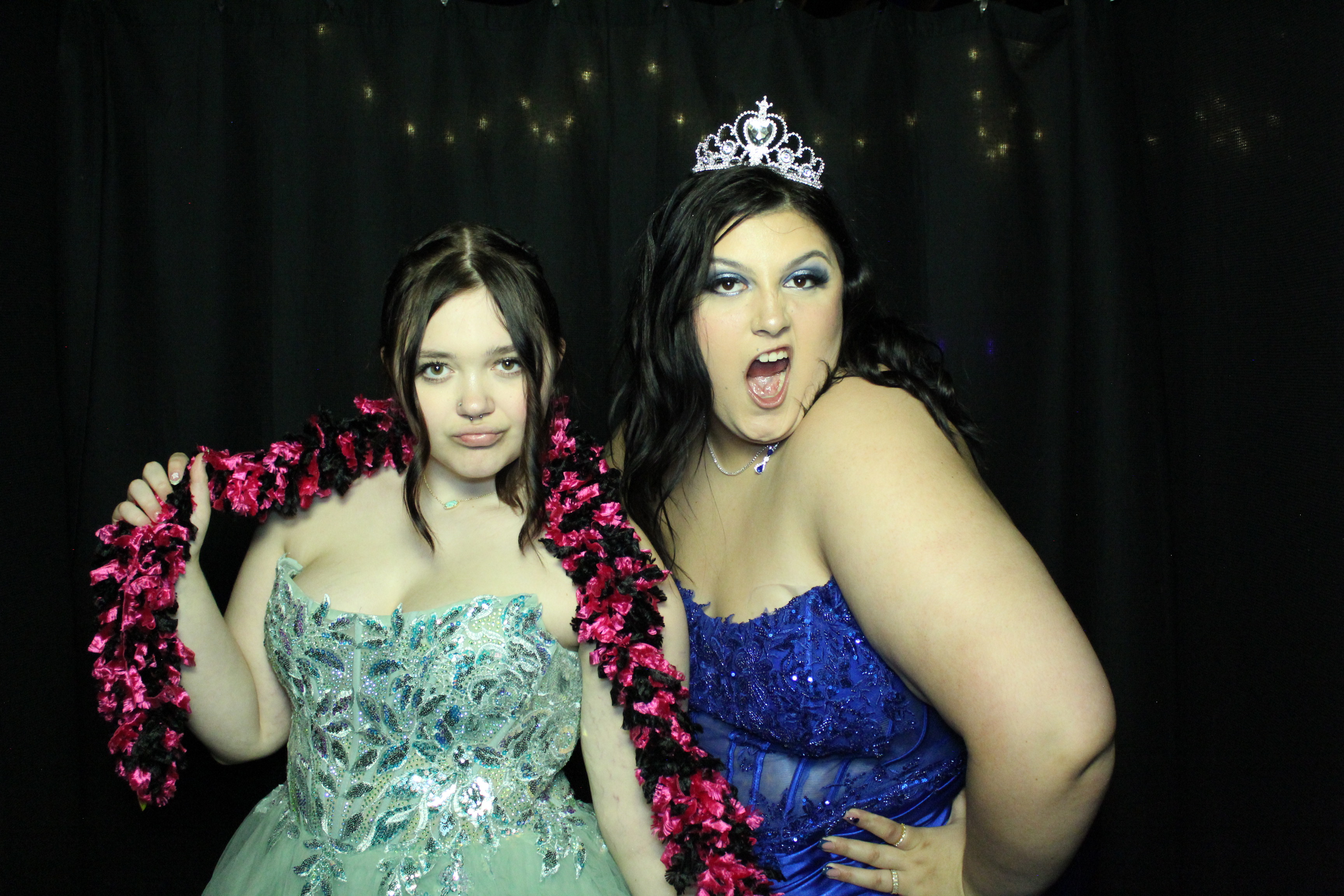 Reading Junior Senior Prom | View more photos from the event at gallery.photoboothcincy.com/u/PhotoBoothCincy/Reading-Junior-Senior-Prom