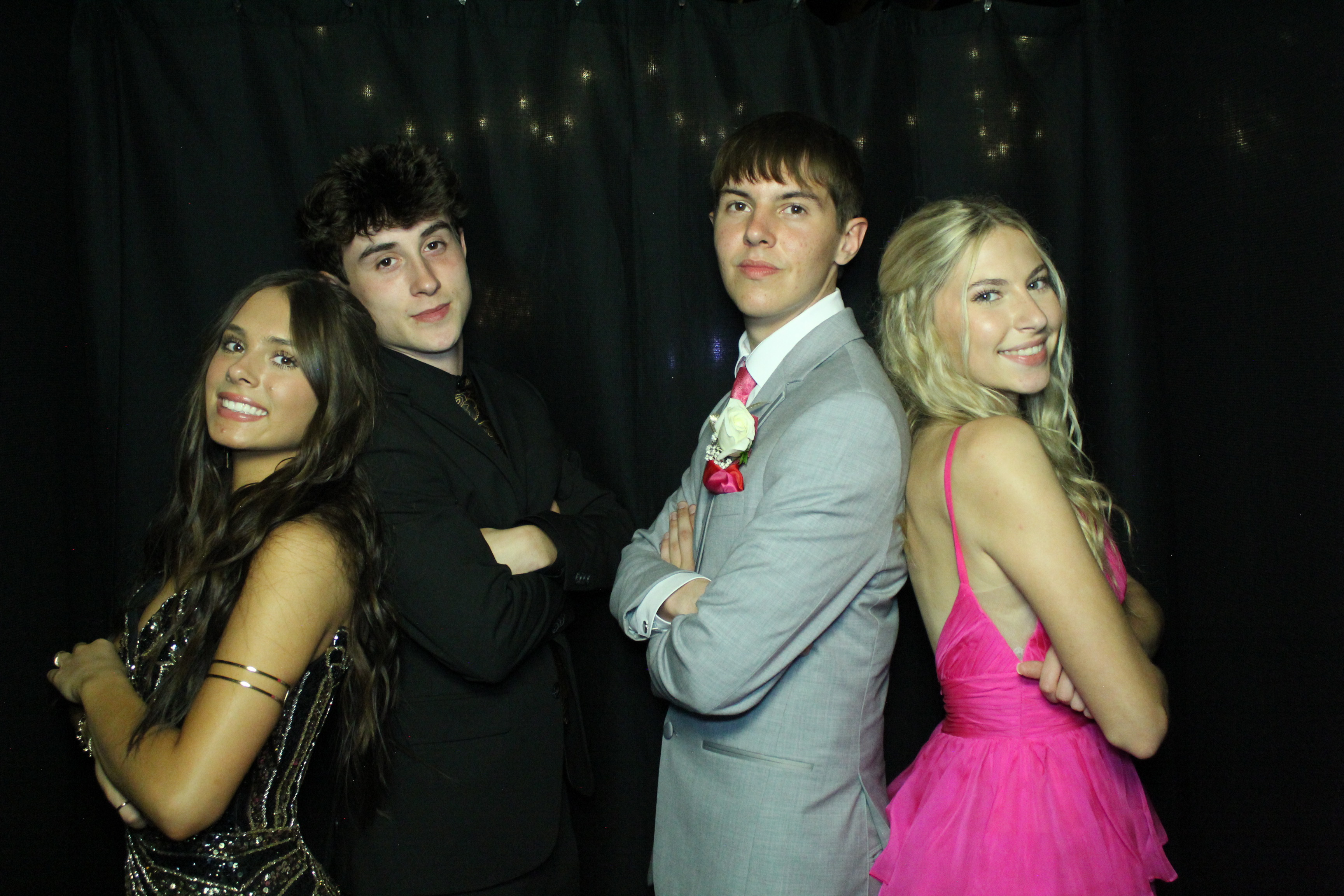 Reading Junior Senior Prom | View more photos from the event at gallery.photoboothcincy.com/u/PhotoBoothCincy/Reading-Junior-Senior-Prom