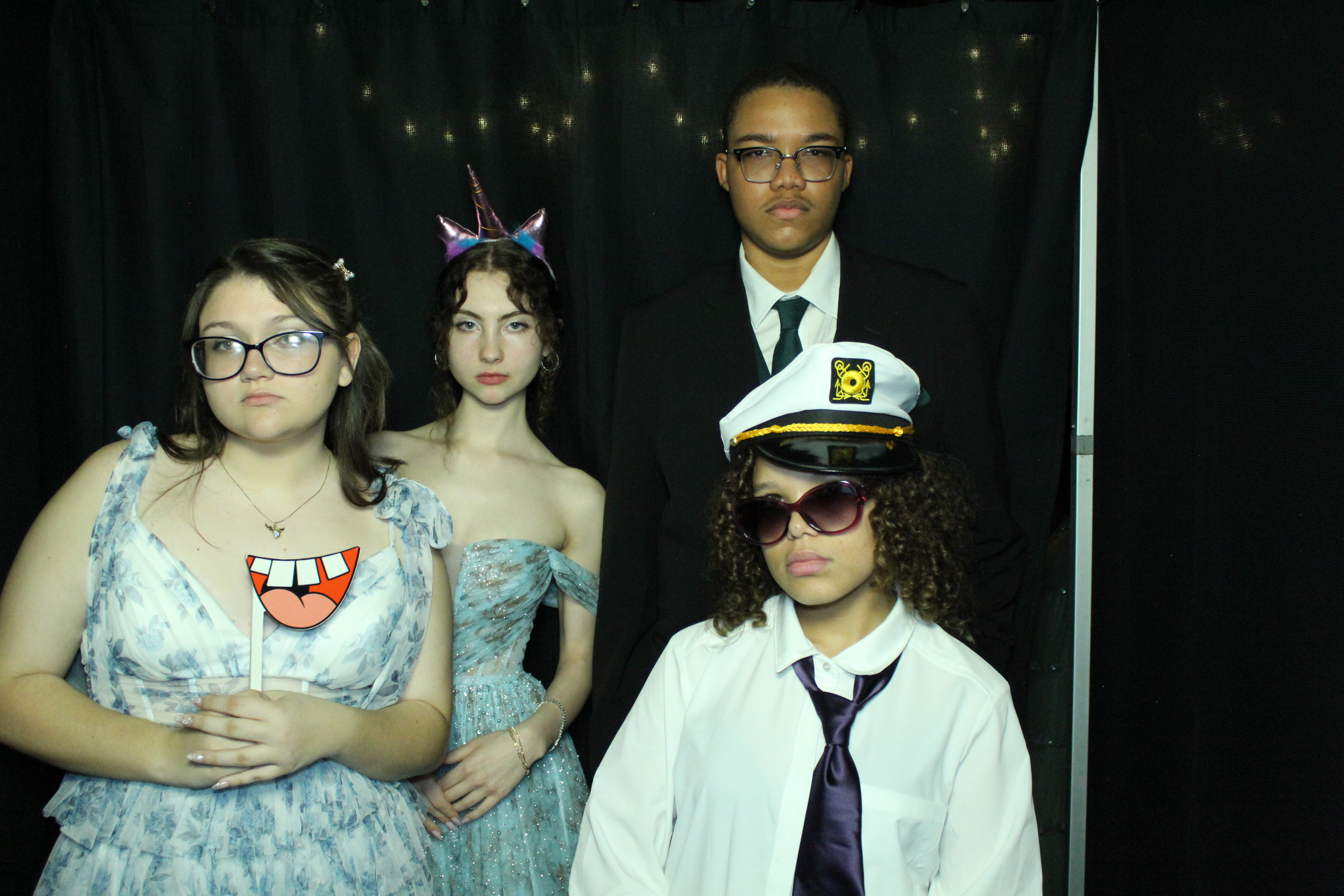 Reading Junior Senior Prom | View more photos from the event at gallery.photoboothcincy.com/u/PhotoBoothCincy/Reading-Junior-Senior-Prom