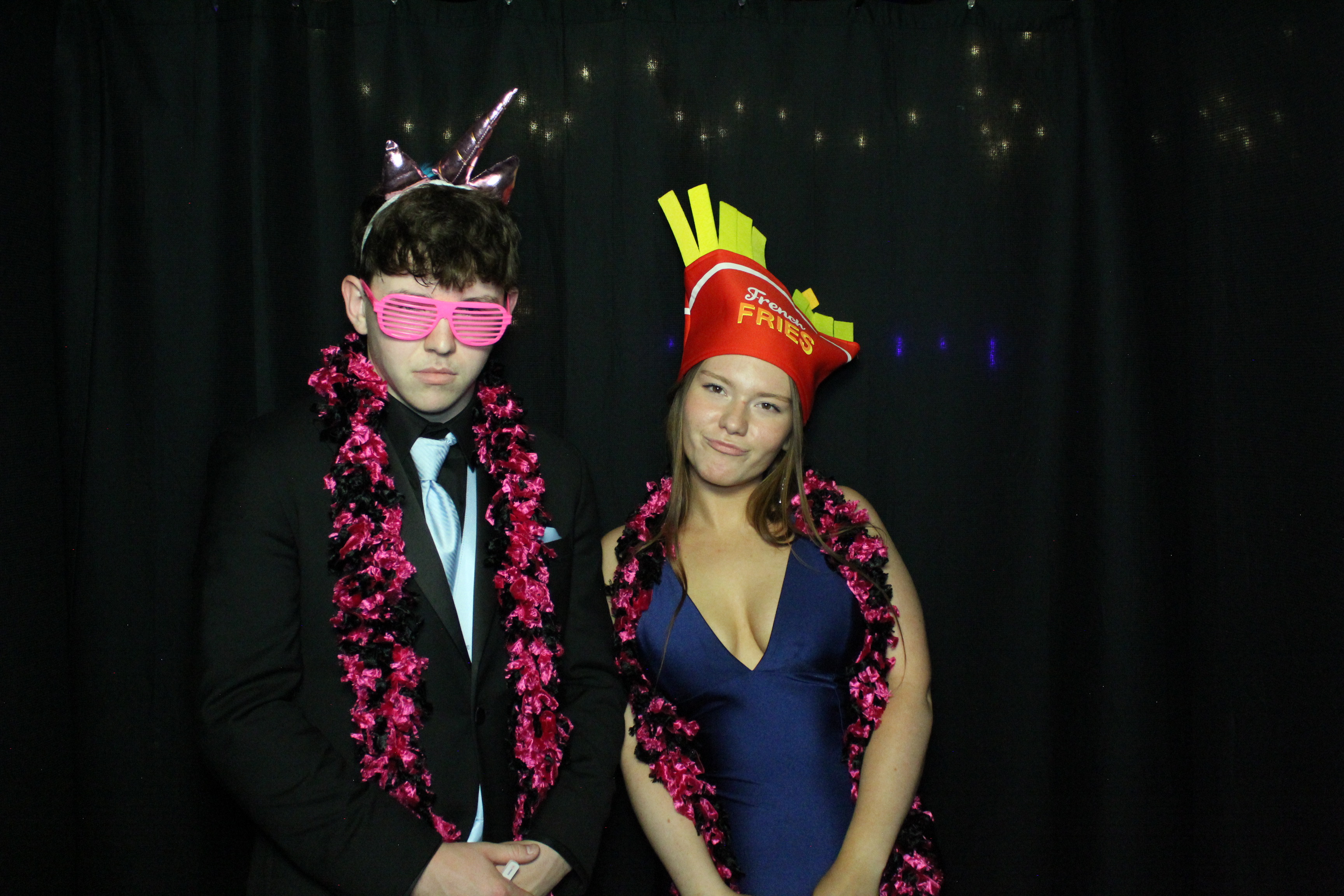Reading Junior Senior Prom | View more photos from the event at gallery.photoboothcincy.com/u/PhotoBoothCincy/Reading-Junior-Senior-Prom