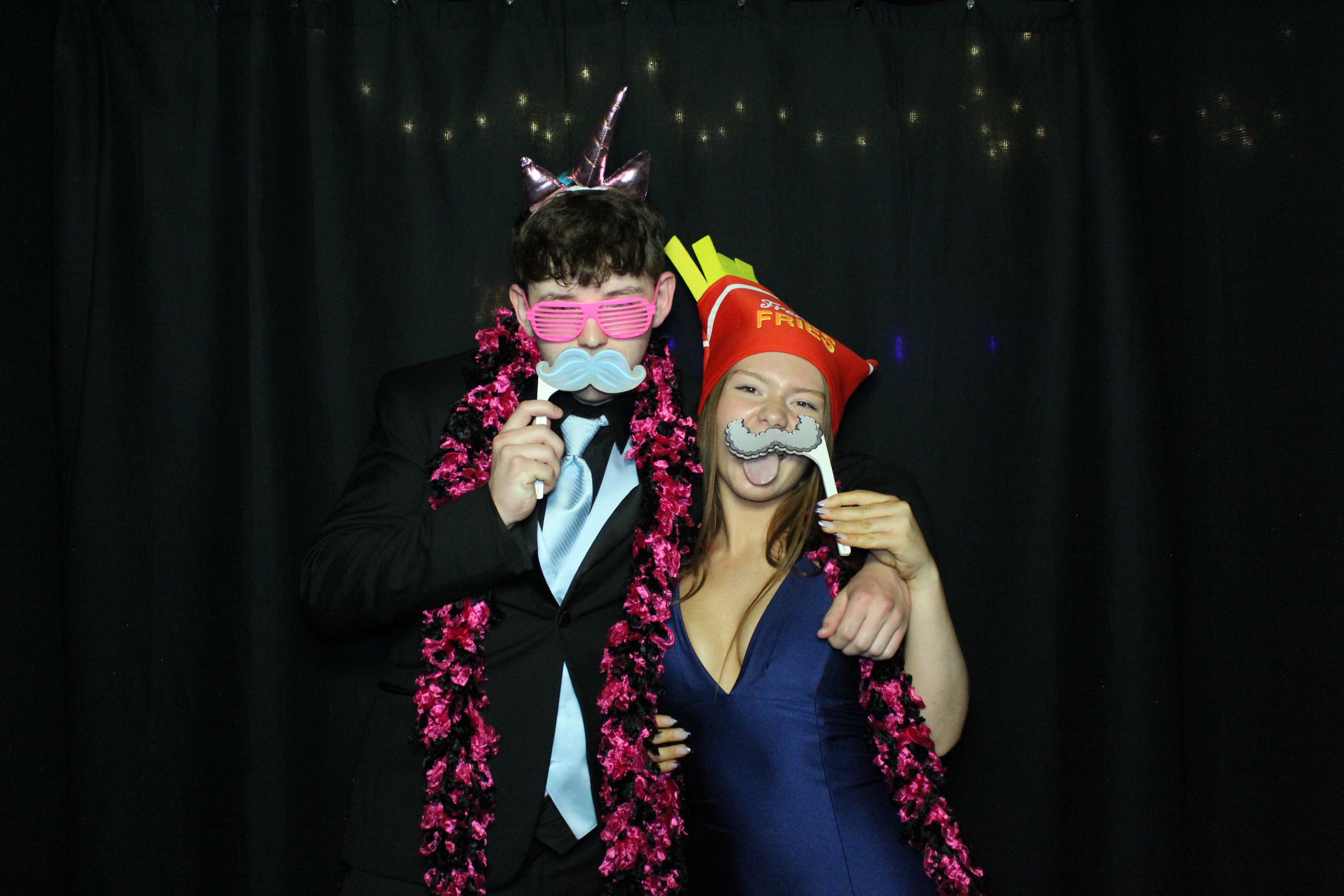Reading Junior Senior Prom | View more photos from the event at gallery.photoboothcincy.com/u/PhotoBoothCincy/Reading-Junior-Senior-Prom