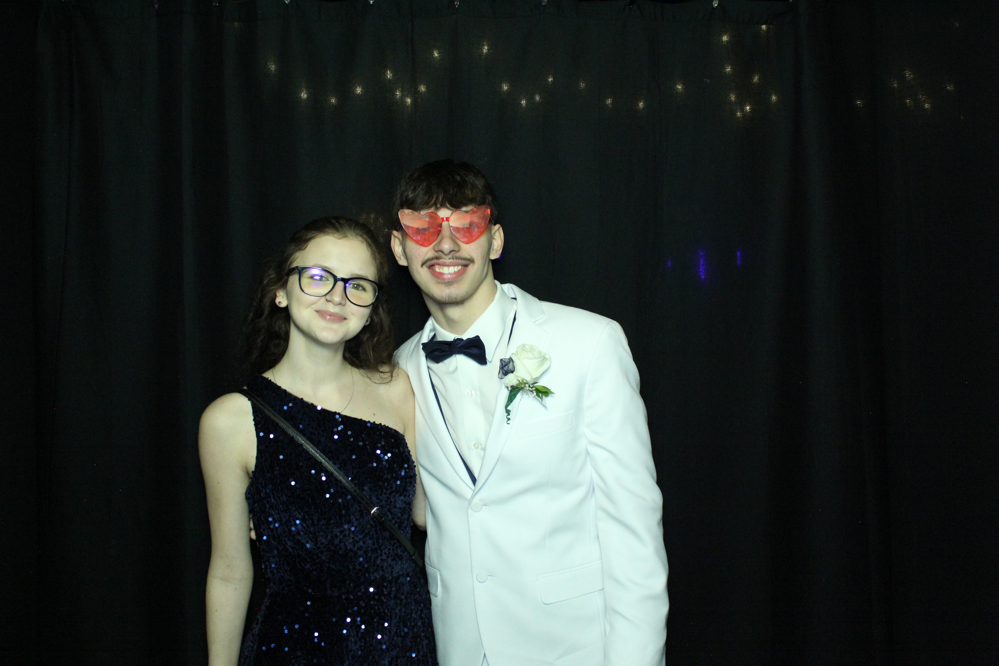 Reading Junior Senior Prom | View more photos from the event at gallery.photoboothcincy.com/u/PhotoBoothCincy/Reading-Junior-Senior-Prom
